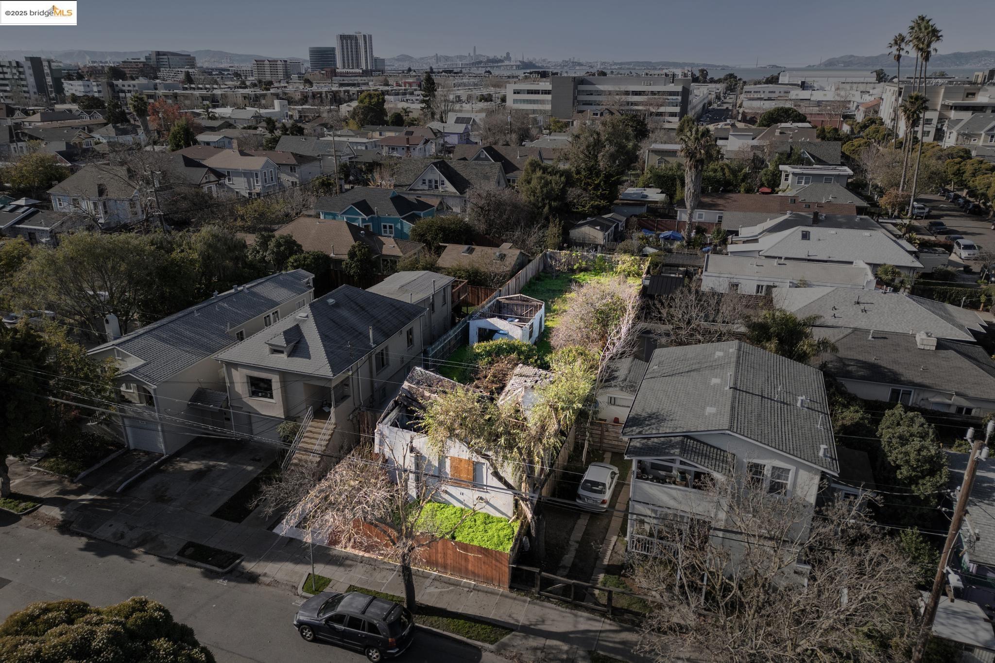 Detail Gallery Image 16 of 25 For 3032 Mabel St, Berkeley,  CA 94702 - 2 Beds | 1 Baths