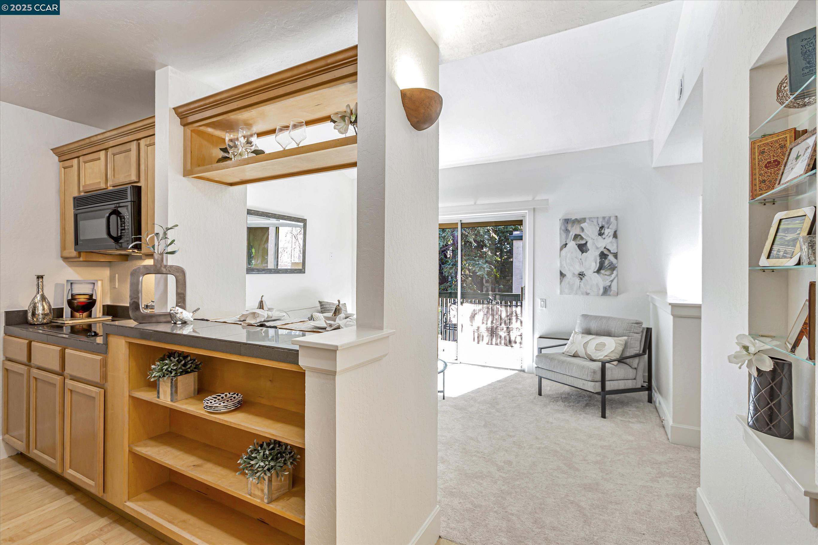 Photo #2: 41083457 Listing 