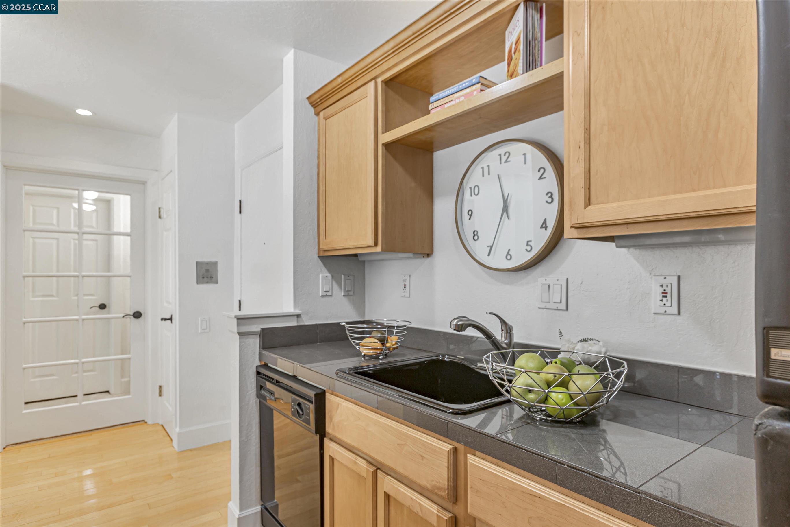 Photo #7: 41083457 Listing: Photo #7