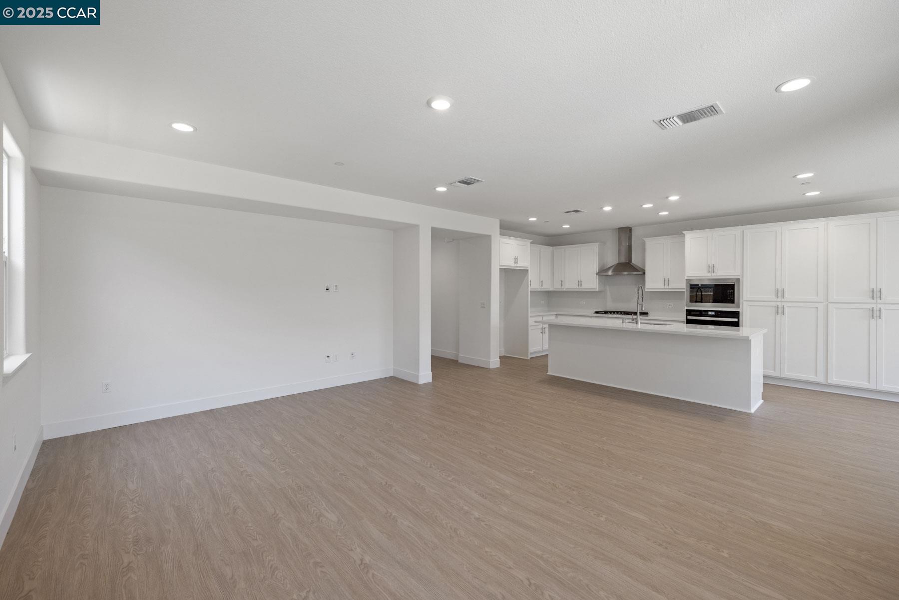Detail Gallery Image 17 of 32 For 126 Bodega Drive, Lodi,  CA 95240-0000 - 4 Beds | 2/1 Baths