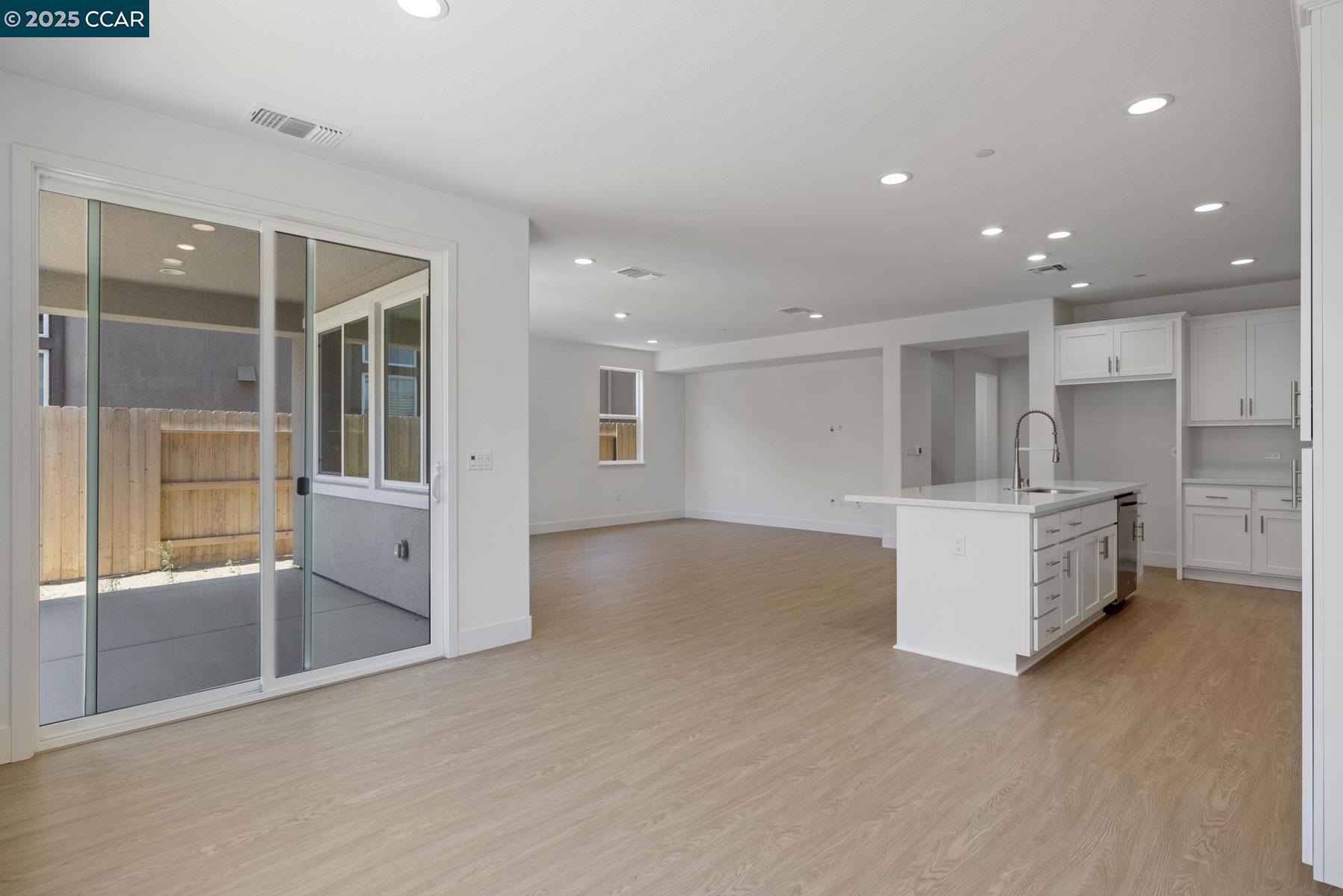 Detail Gallery Image 20 of 32 For 126 Bodega Drive, Lodi,  CA 95240-0000 - 4 Beds | 2/1 Baths