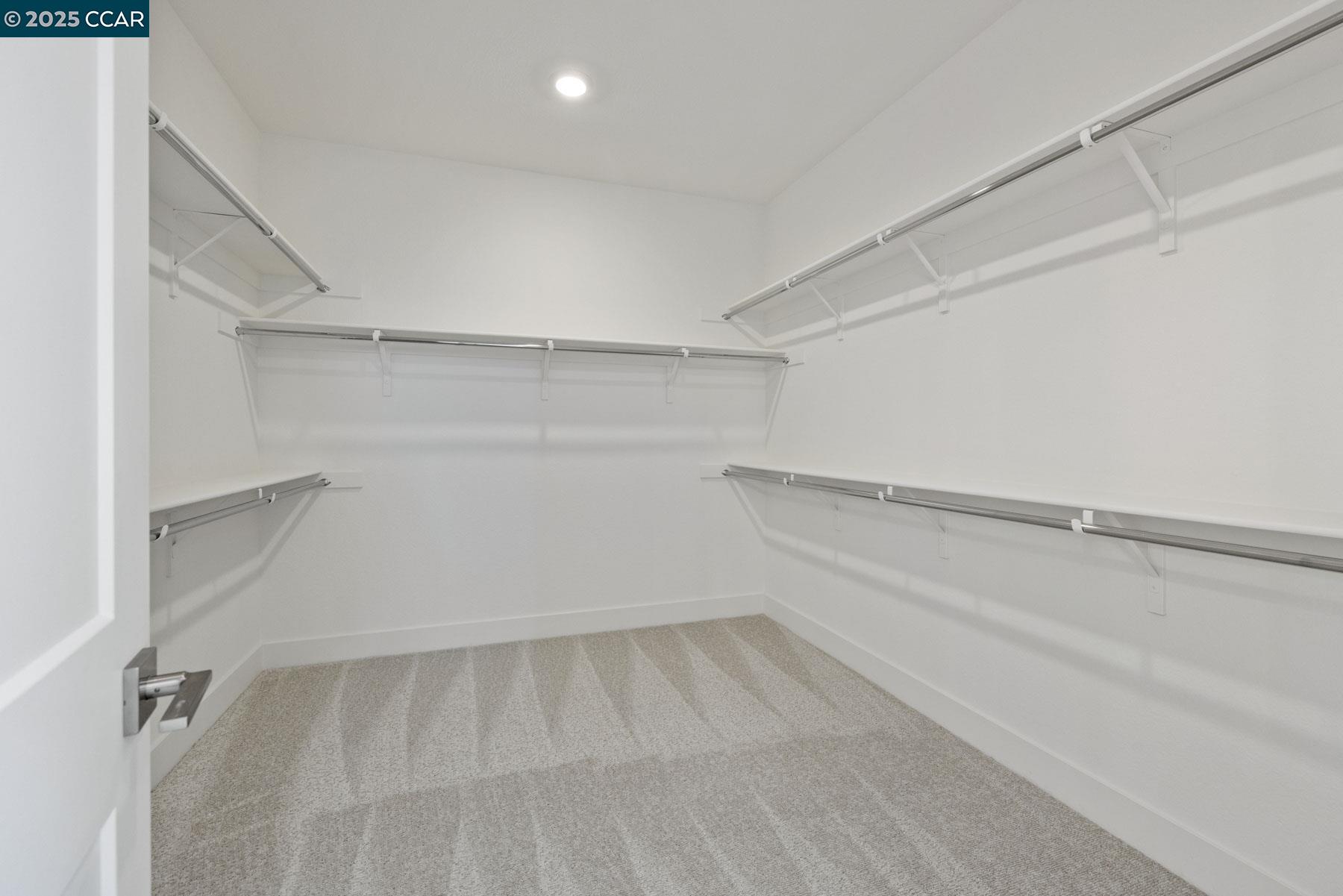 Detail Gallery Image 7 of 32 For 126 Bodega Drive, Lodi,  CA 95240-0000 - 4 Beds | 2/1 Baths