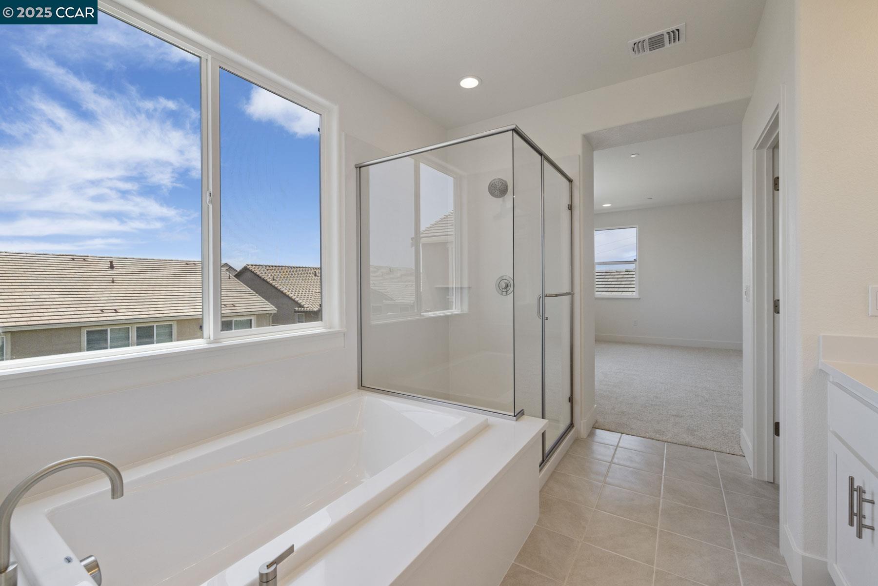 Detail Gallery Image 8 of 32 For 126 Bodega Drive, Lodi,  CA 95240-0000 - 4 Beds | 2/1 Baths