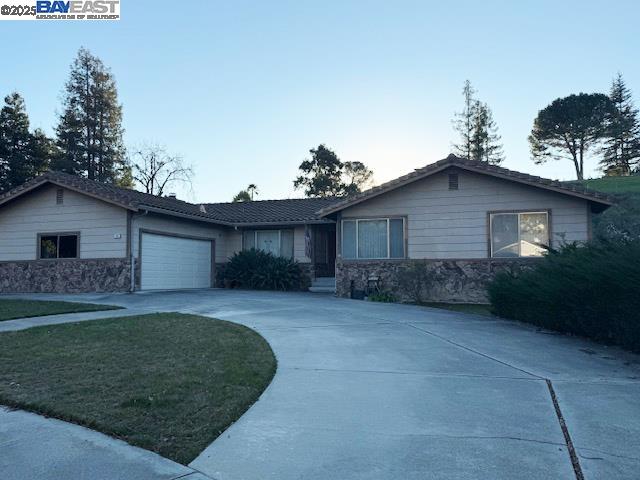 Detail Gallery Image 1 of 1 For 1122 Sioux Ct, Fremont,  CA 94539 - 4 Beds | 2/1 Baths