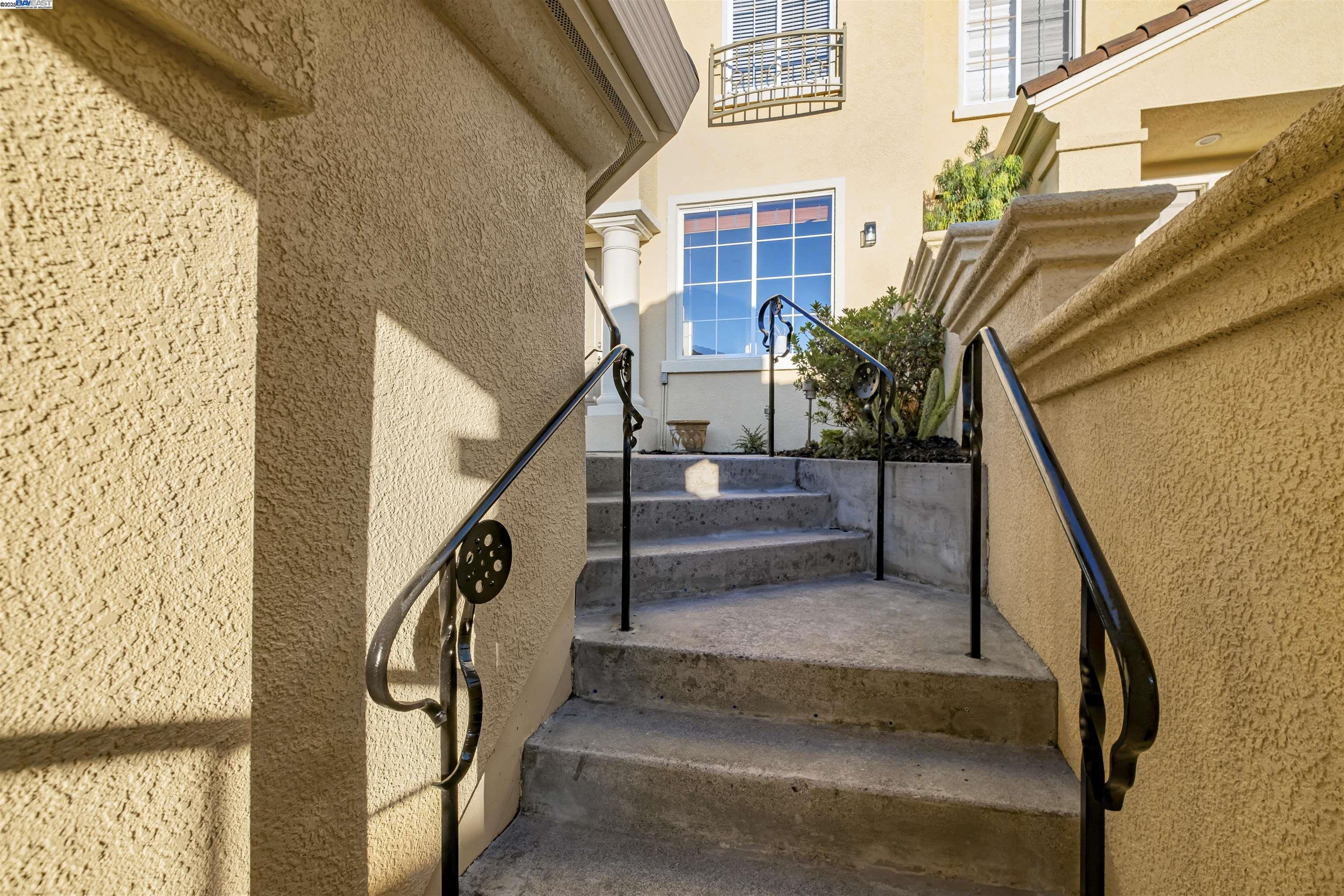 Photo #2: 41083489 Listing 