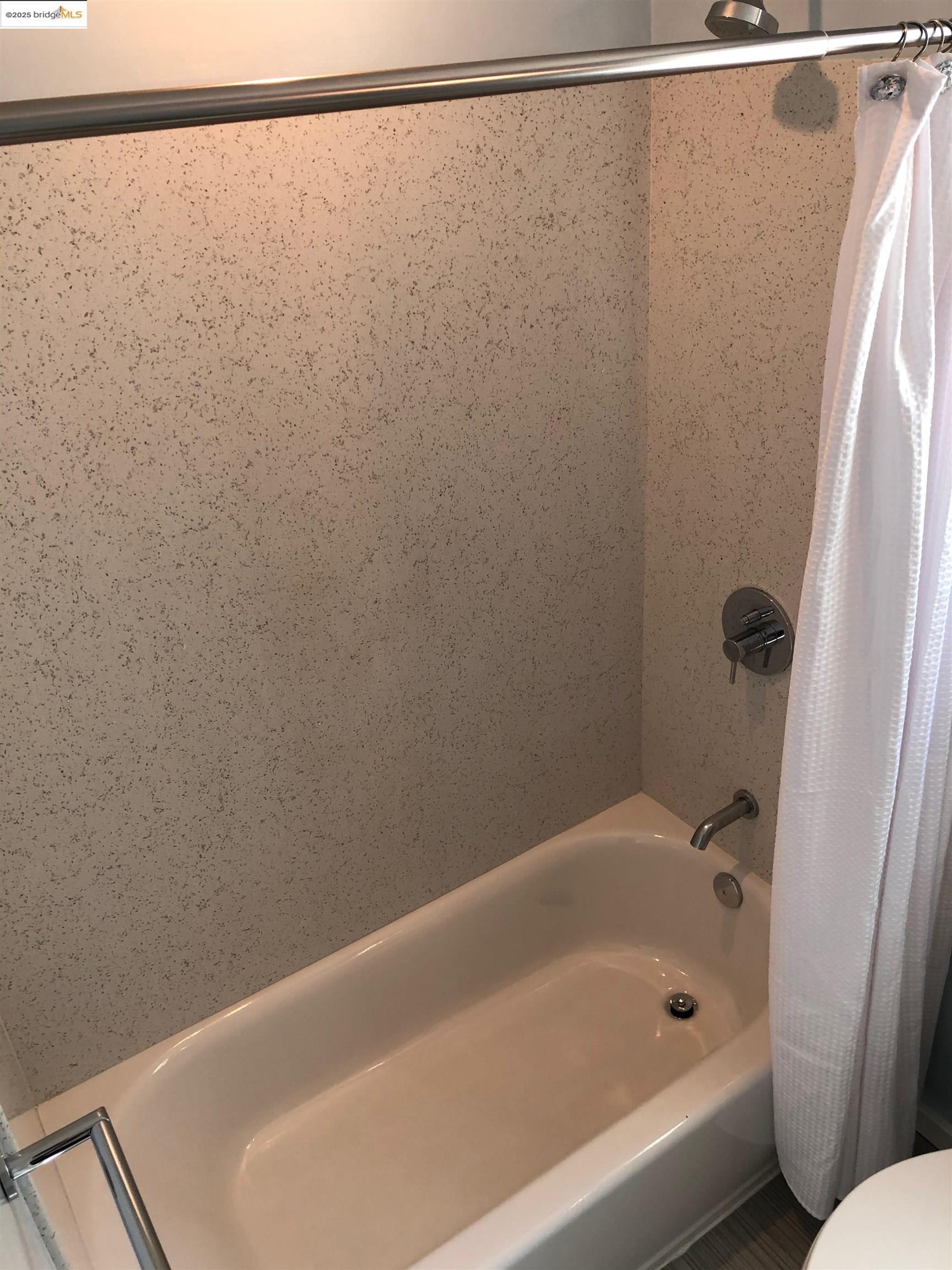 Photo #18: 41083496 Listing: Photo #18