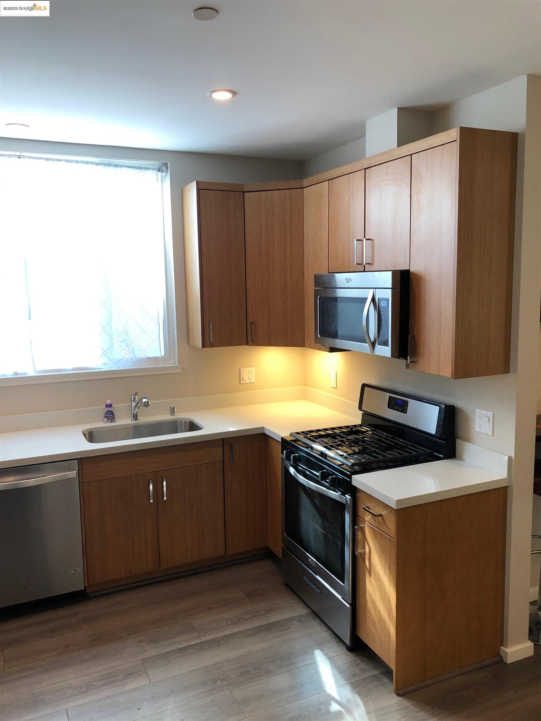 Photo #6: 41083496 Listing: Photo #6
