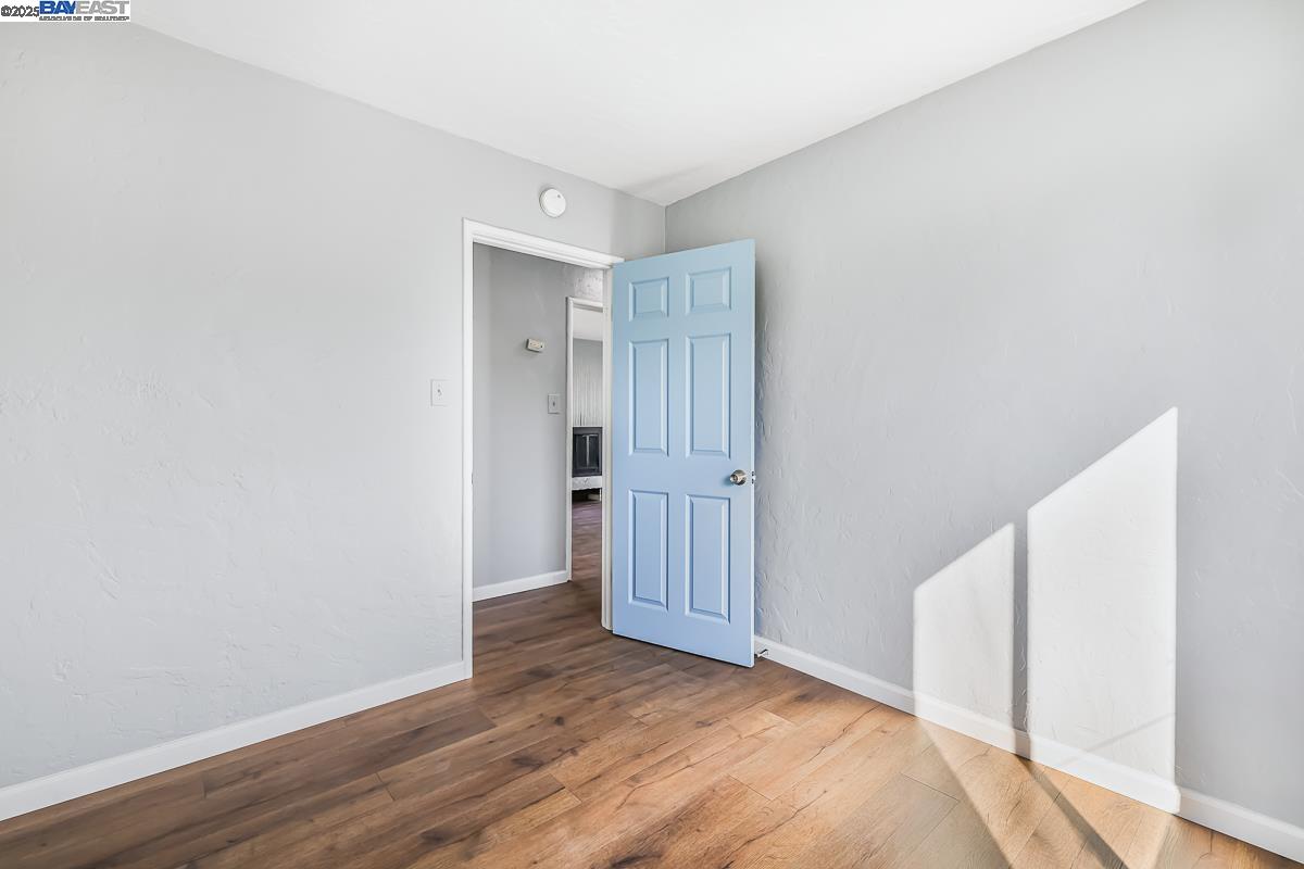 Detail Gallery Image 18 of 48 For 6237 Hayes St, Oakland,  CA 94621 - 4 Beds | 2 Baths