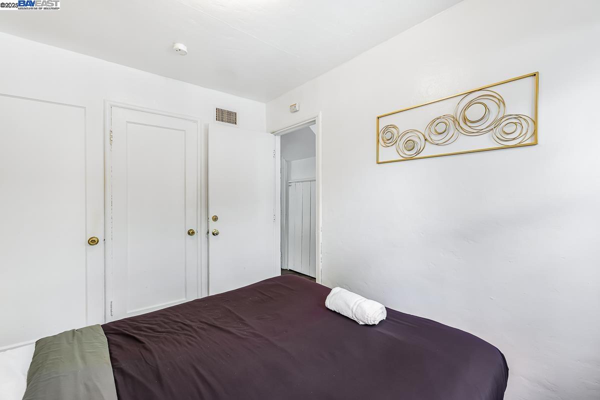Detail Gallery Image 34 of 48 For 6237 Hayes St, Oakland,  CA 94621 - 4 Beds | 2 Baths