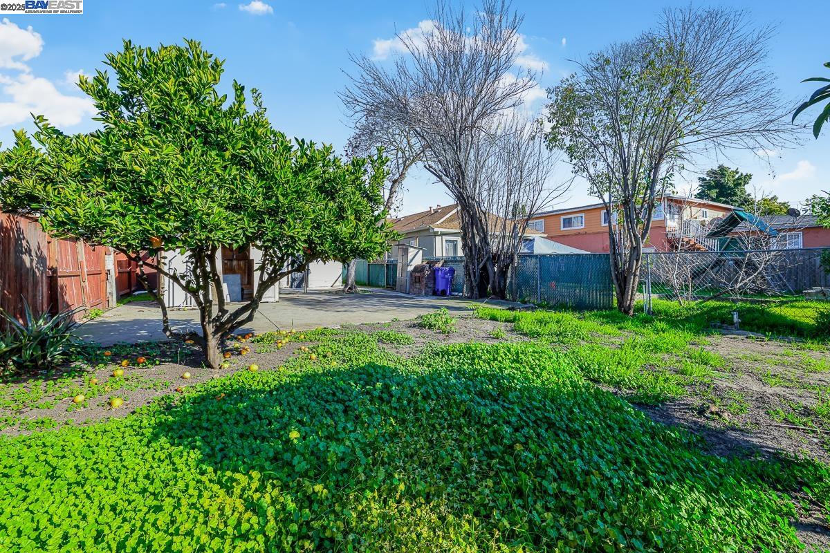 Detail Gallery Image 44 of 48 For 6237 Hayes St, Oakland,  CA 94621 - 4 Beds | 2 Baths