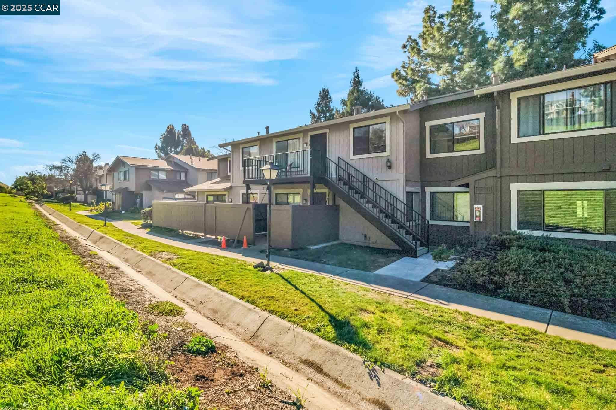 Photo #4: 41083511 Listing: Photo #4