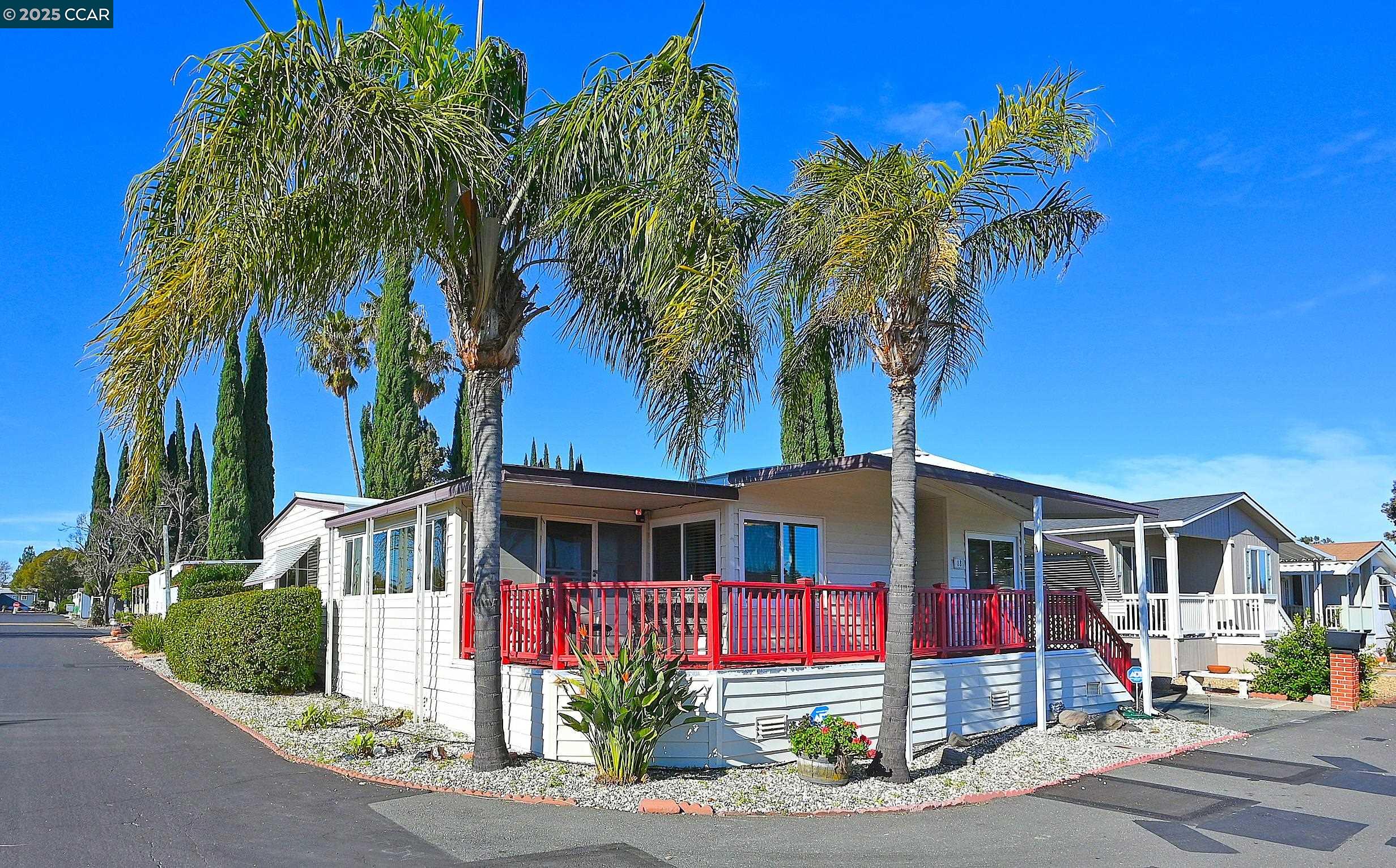 Detail Gallery Image 1 of 1 For 88 Hilo Dr, Pittsburg,  CA 94565 - 2 Beds | 2 Baths