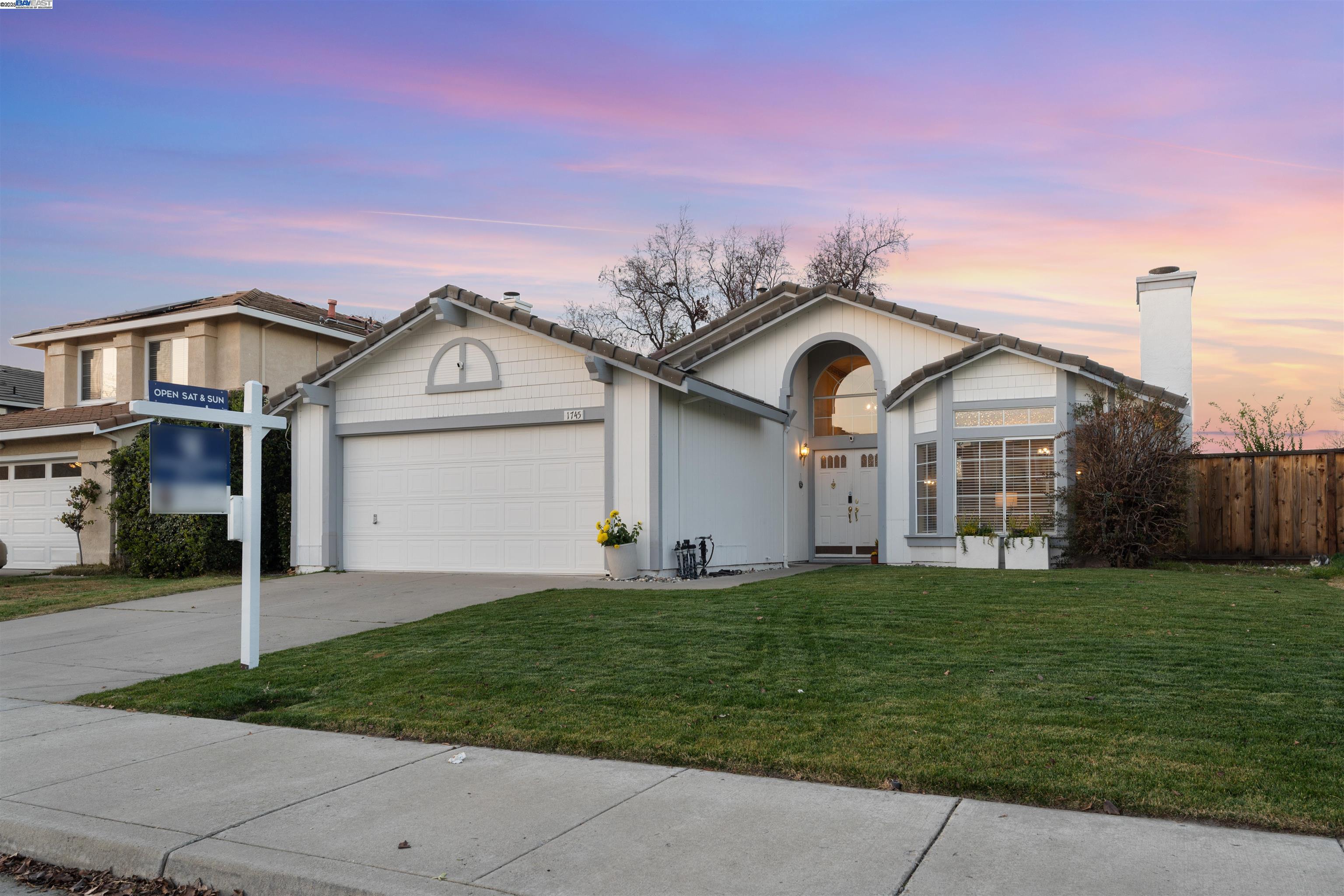 Detail Gallery Image 1 of 1 For 1745 Thicket Ct, Tracy,  CA 95376 - 3 Beds | 2 Baths