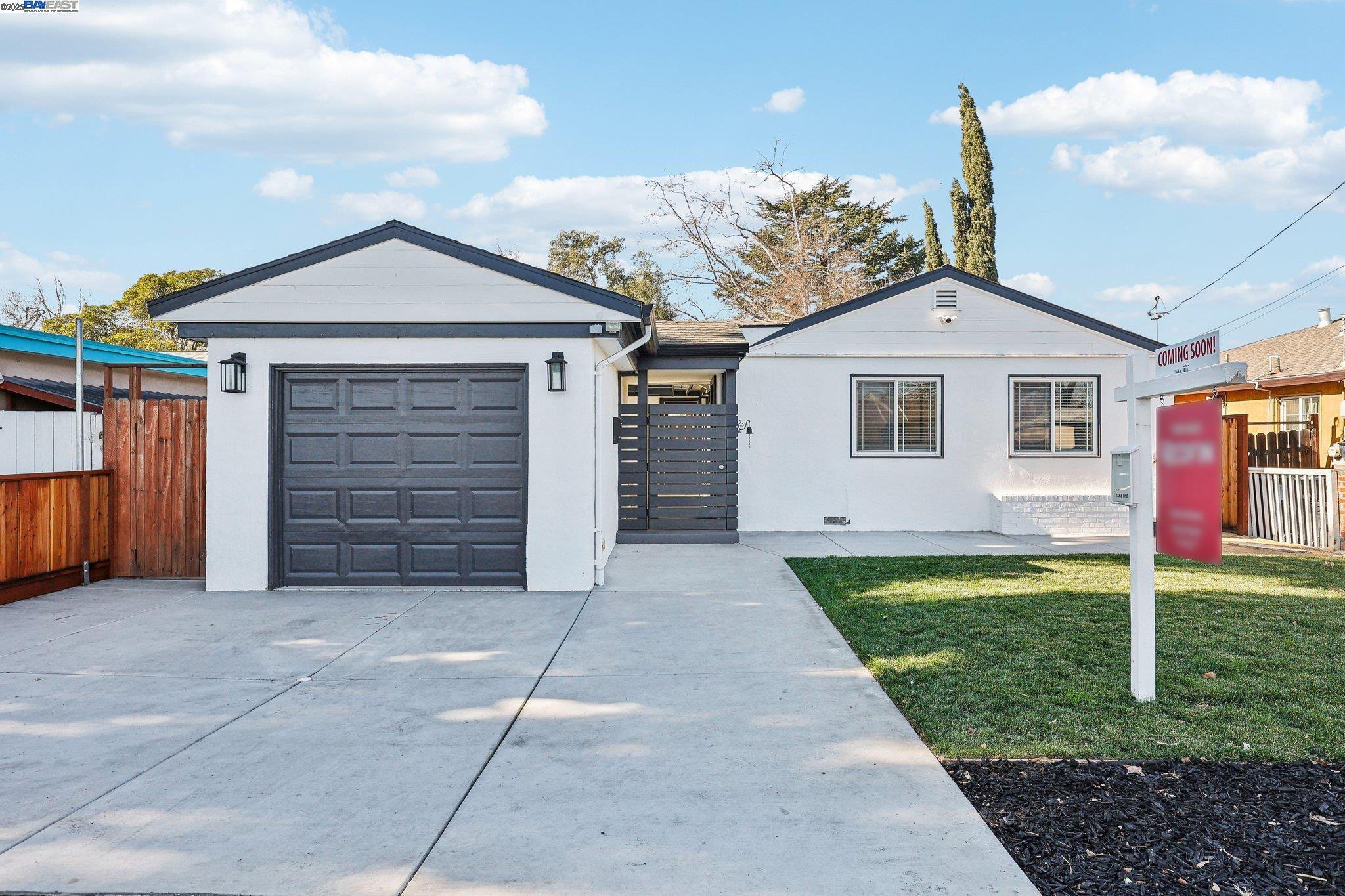 Detail Gallery Image 1 of 1 For 355 Andrews St, Livermore,  CA 94551 - 3 Beds | 2 Baths