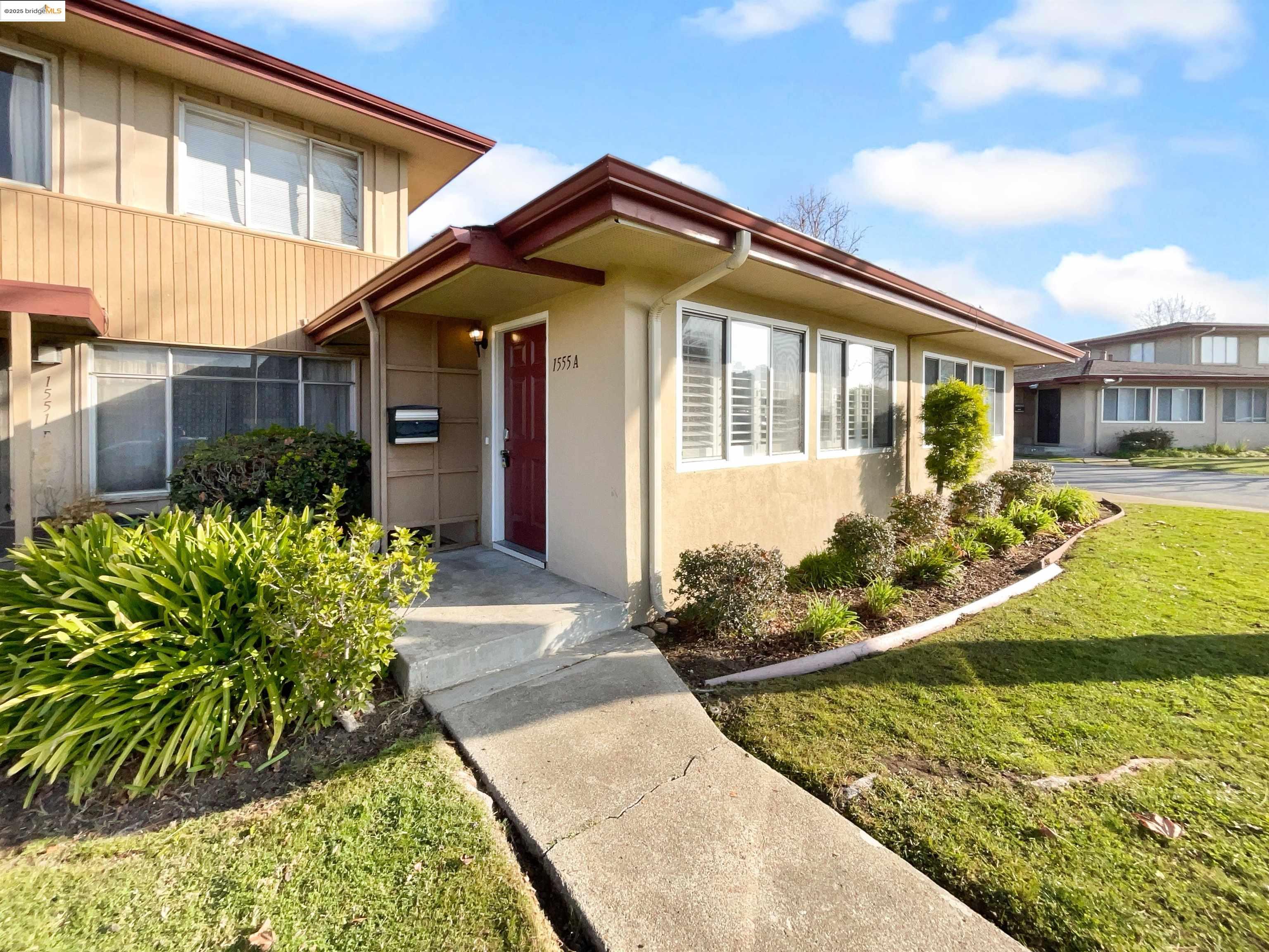 Detail Gallery Image 1 of 20 For 1555 Day Ave a,  San Mateo,  CA 94403 - 1 Beds | 1 Baths