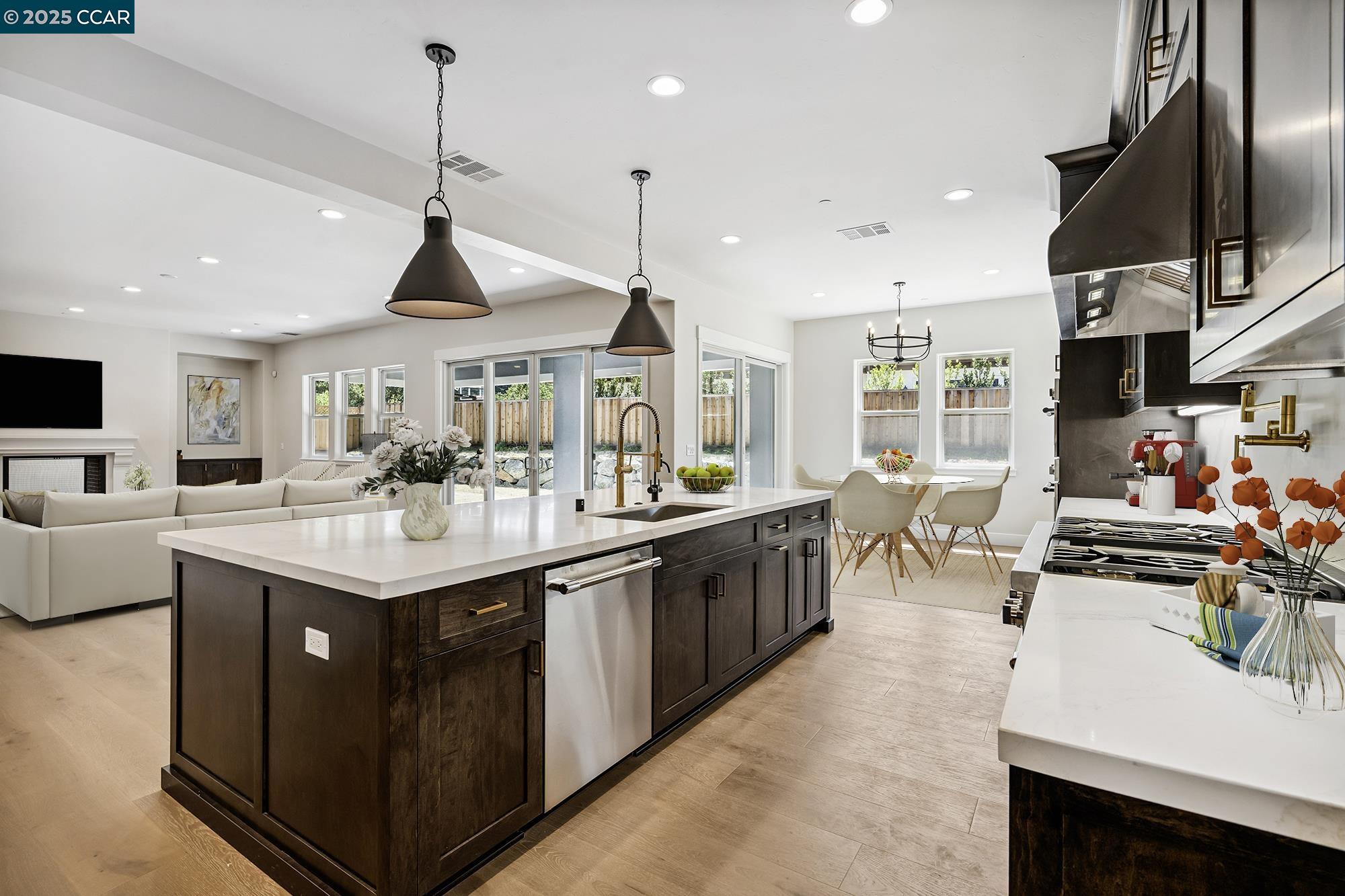 Detail Gallery Image 3 of 12 For 74 Estonian Court, Danville,  CA 94506 - 5 Beds | 5/1 Baths