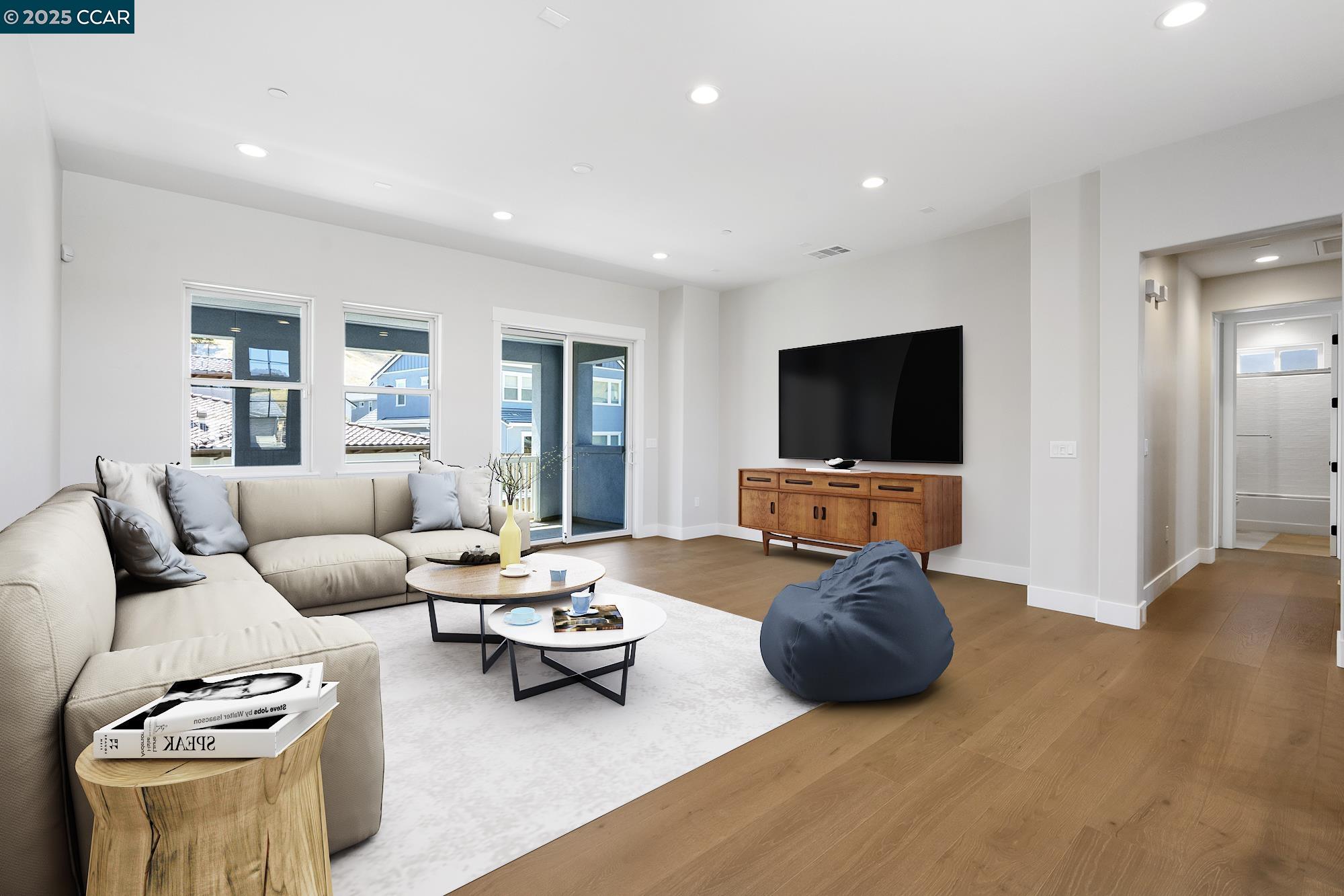 Detail Gallery Image 9 of 12 For 74 Estonian Court, Danville,  CA 94506 - 5 Beds | 5/1 Baths