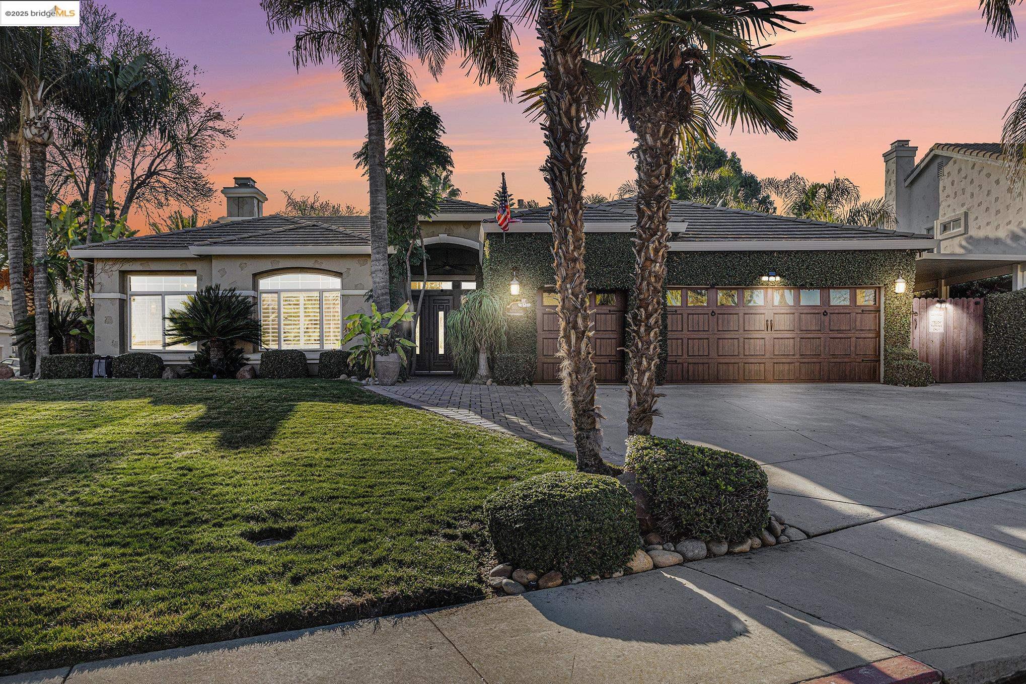 Detail Gallery Image 1 of 1 For 5050 Botting Ct, Antioch,  CA 94531 - 4 Beds | 3 Baths