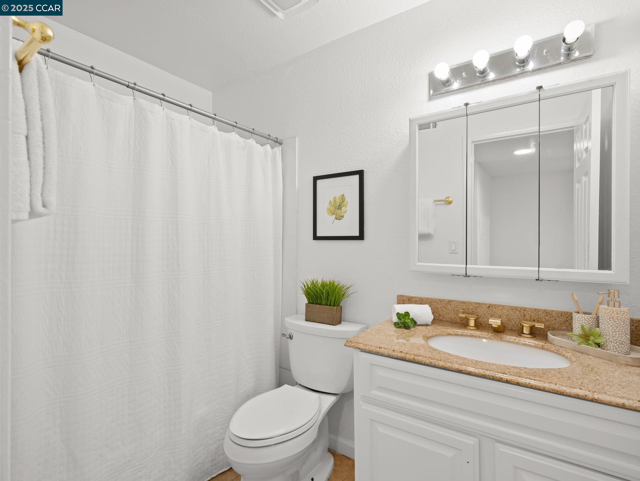 Photo #5: 41083641 Listing: Photo #5