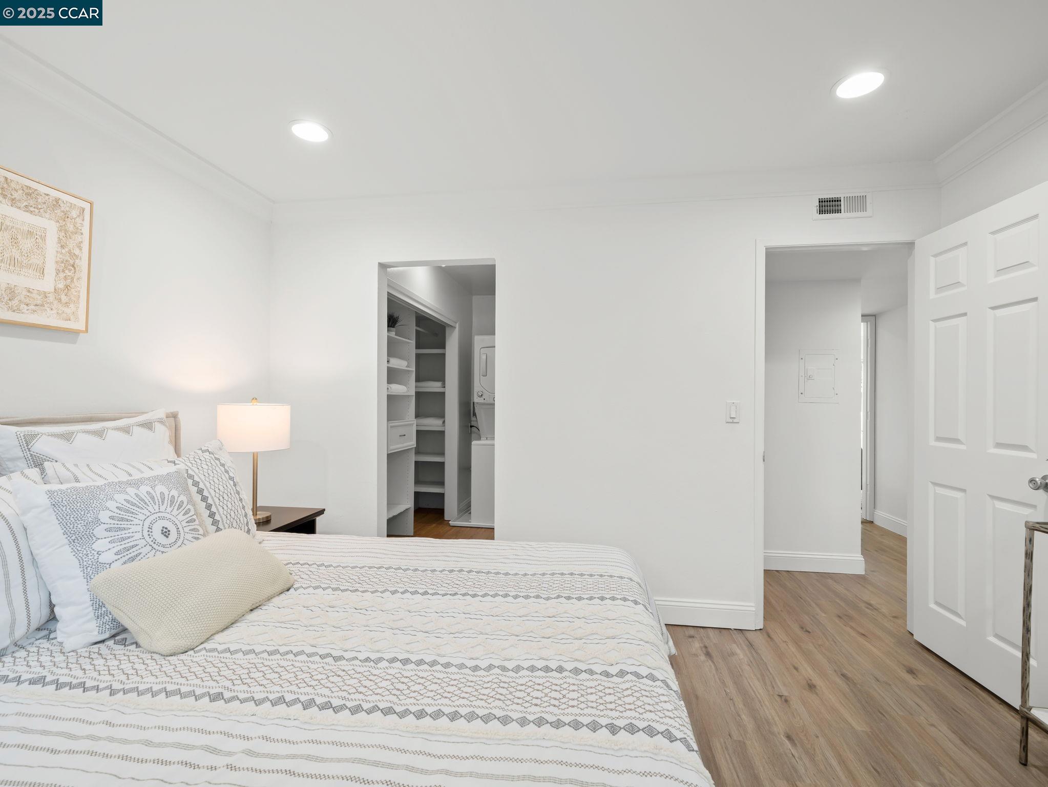 Photo #10: 41083641 Listing: Photo #10