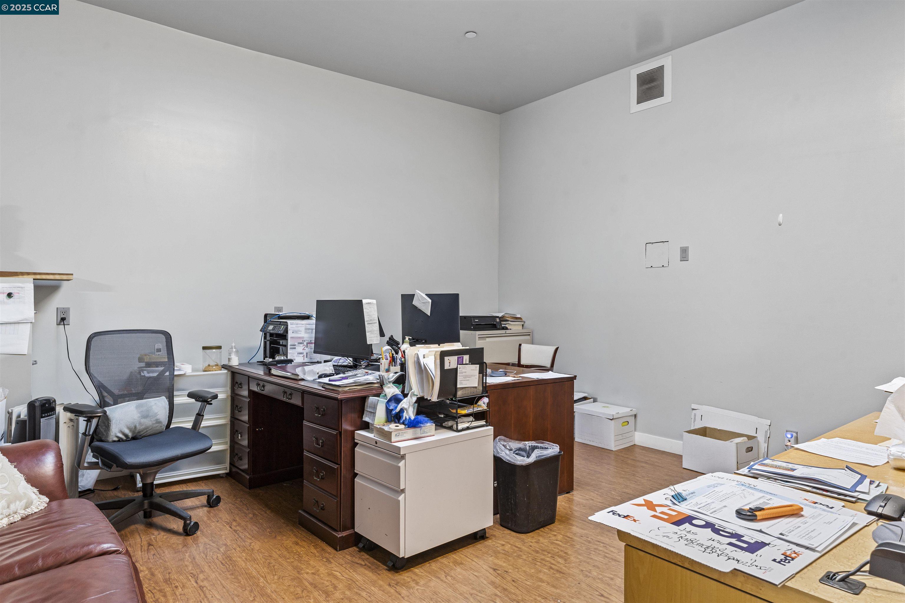 Detail Gallery Image 13 of 24 For 253 E Harris Ave, –,  CA 94080 - – Beds | – Baths
