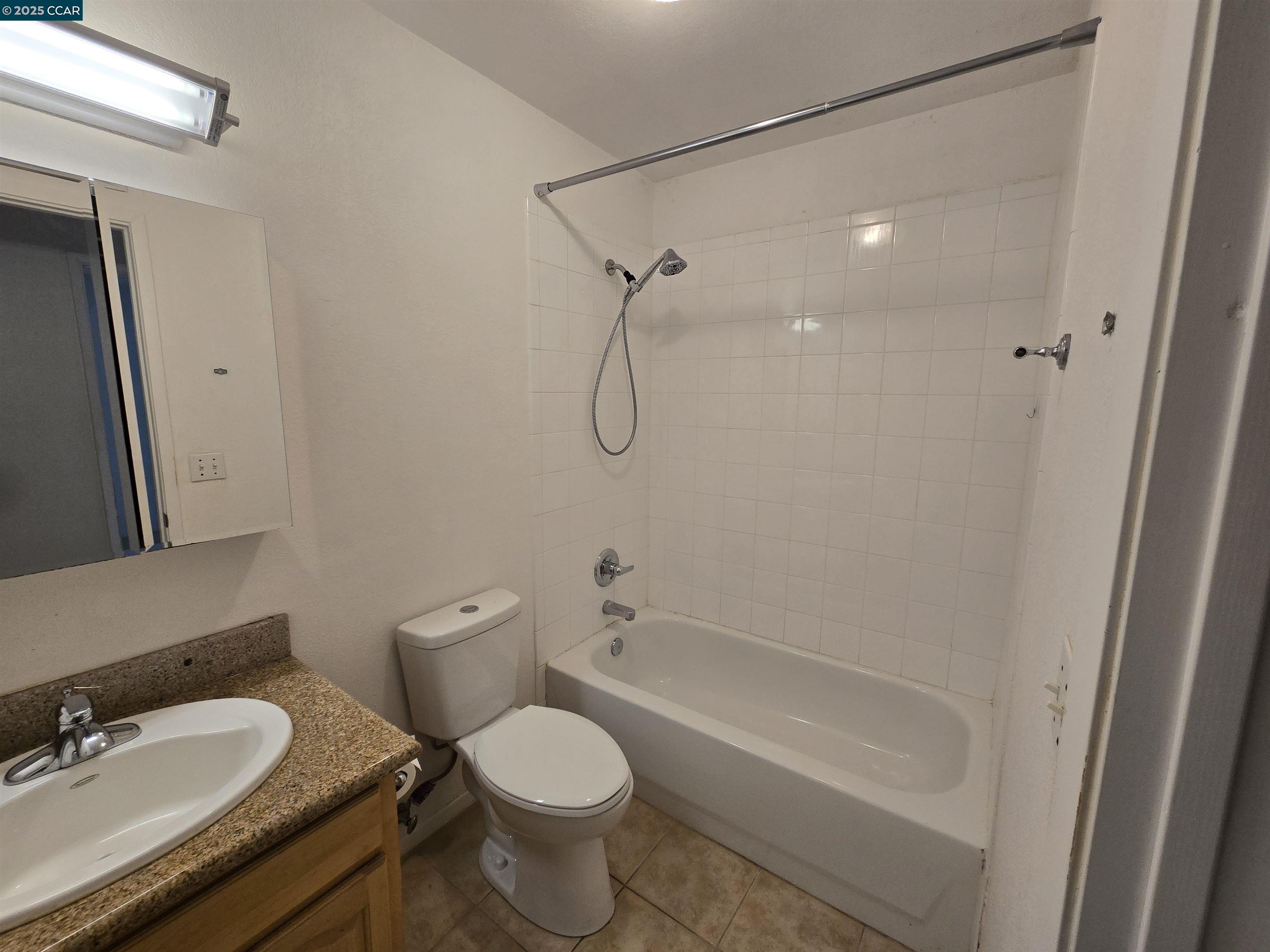 Photo #7: 41083656 Listing: Photo #7