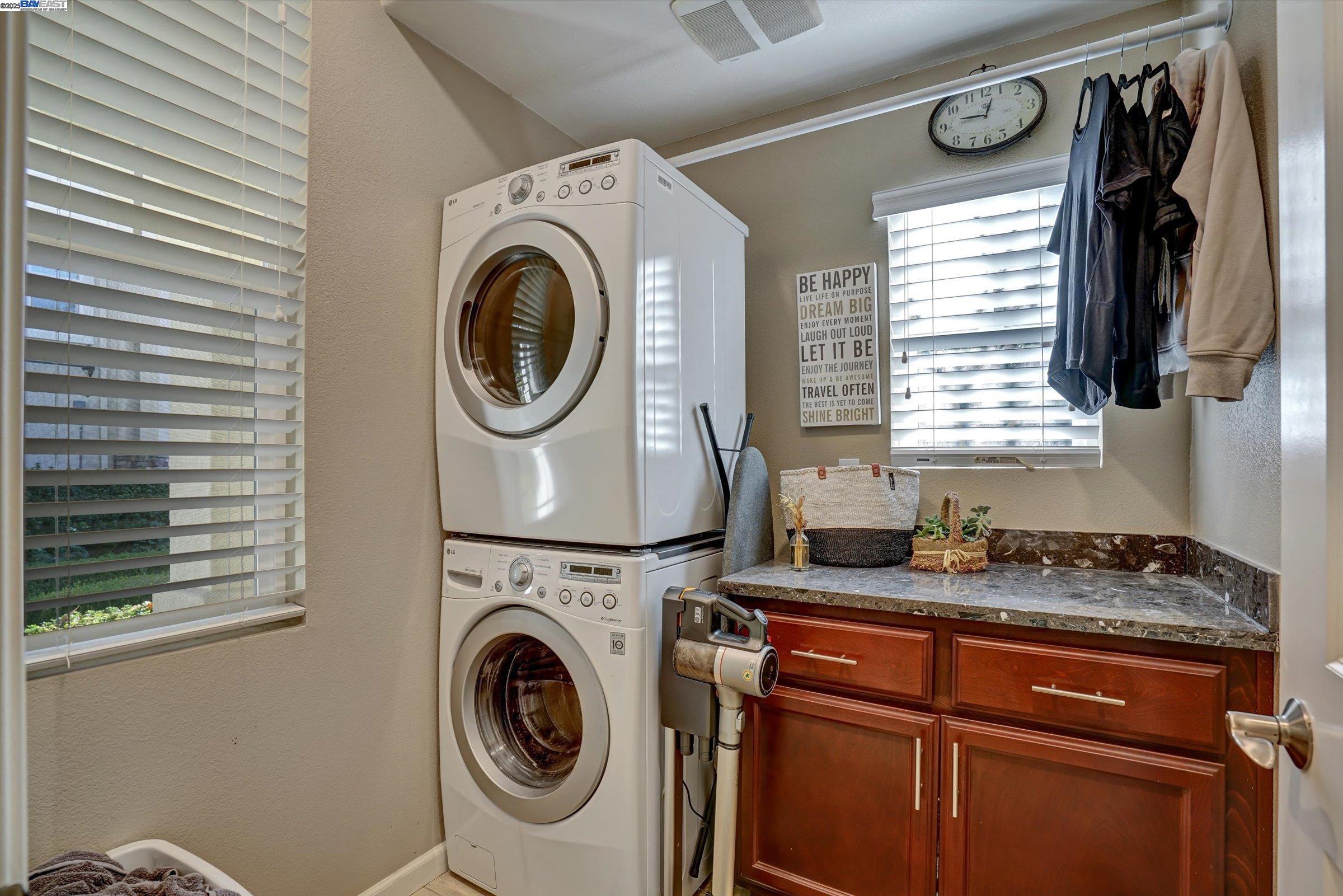 Photo #3: 41083660 Listing 