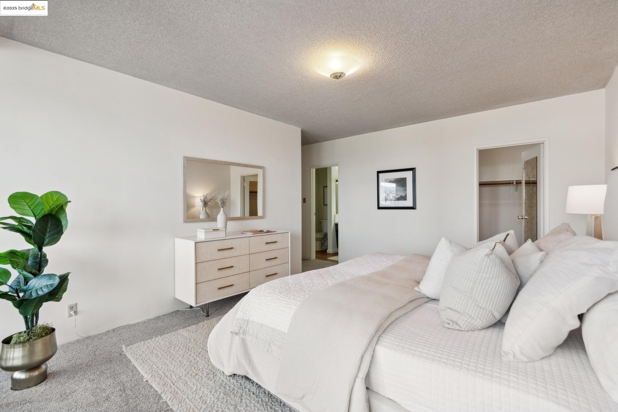 Photo #27: 41083684 Listing: Photo #27