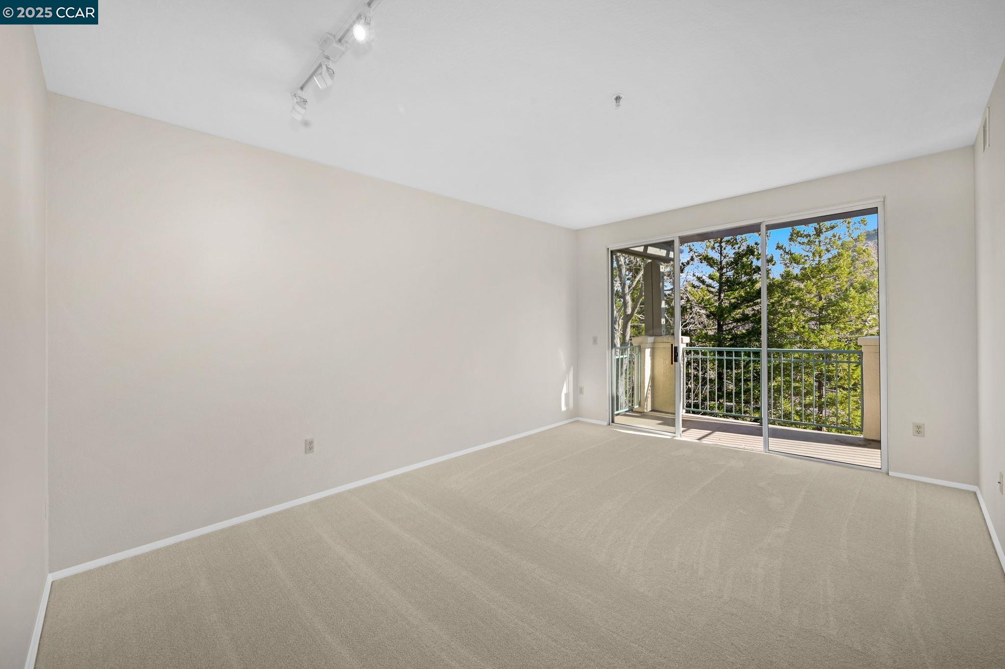 Photo #4: 41083689 Listing 