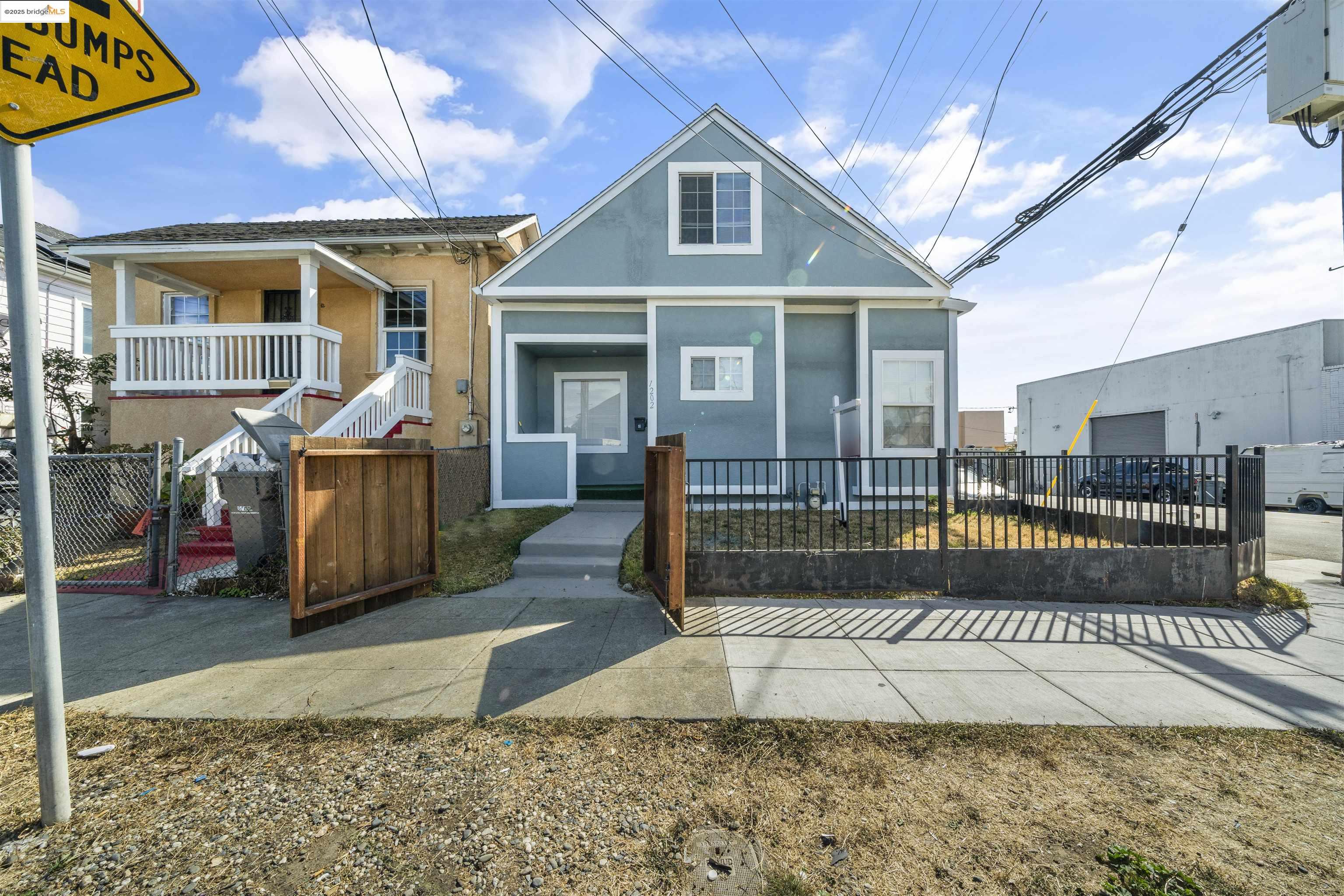 1202 51St Ave, Oakland, California 94601, 3 Bedrooms Bedrooms, 6 Rooms Rooms,2 BathroomsBathrooms,Residential,For Sale,1202 51St Ave,41083706