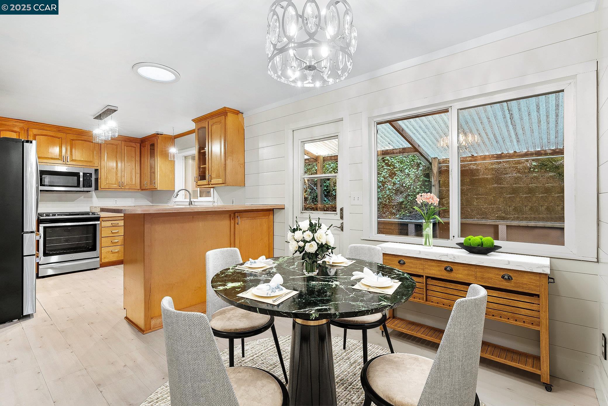 Detail Gallery Image 7 of 26 For 140 Lakeview Dr, Felton,  CA 95018 - 2 Beds | 1/1 Baths