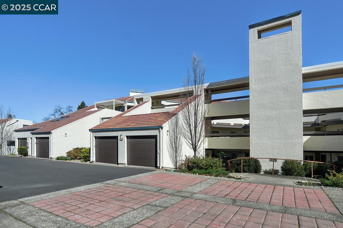 Photo #2: 41083718 Listing 