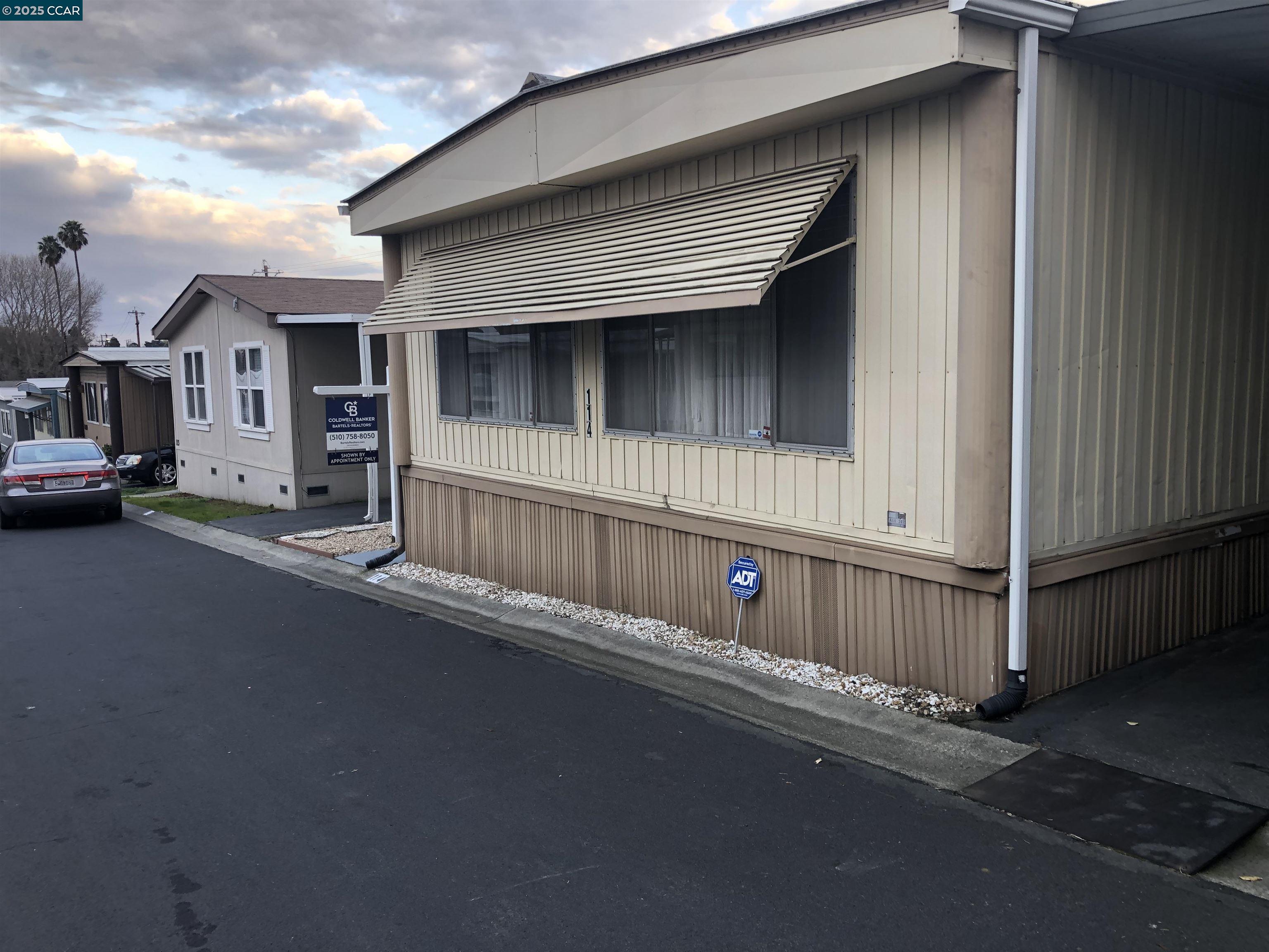 Detail Gallery Image 2 of 3 For 16401 San Pablo Ave #114,  San Pablo,  CA 94806 - 2 Beds | 2 Baths