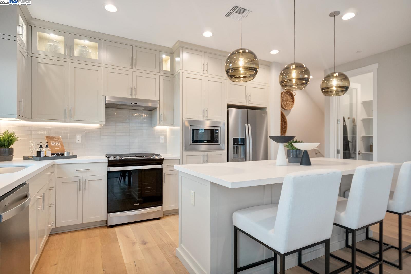 MLS: 41083760 Condo For Sale