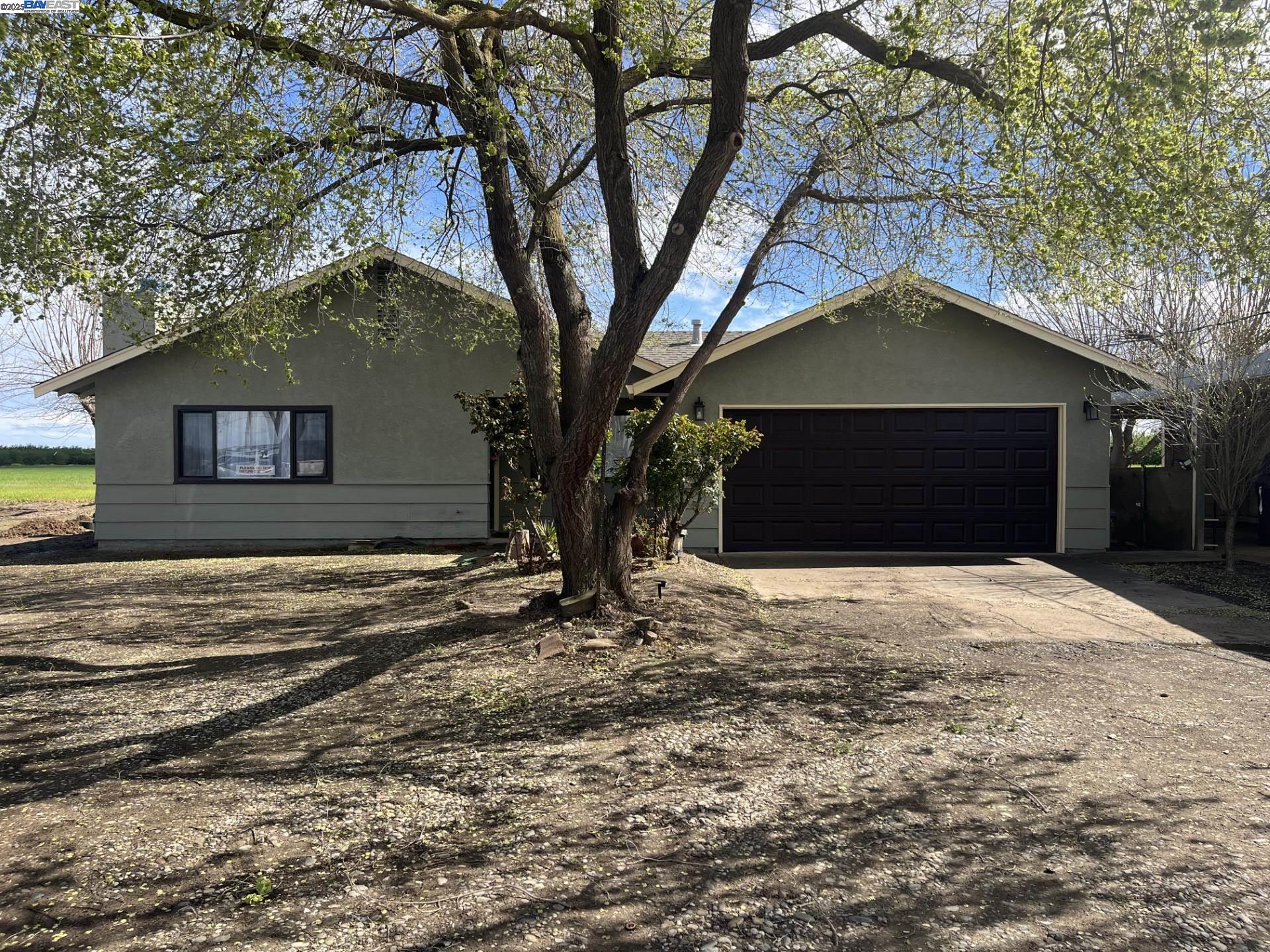 Detail Gallery Image 1 of 37 For 1290 Orange Ave, Patterson,  CA 95363 - 3 Beds | 2 Baths