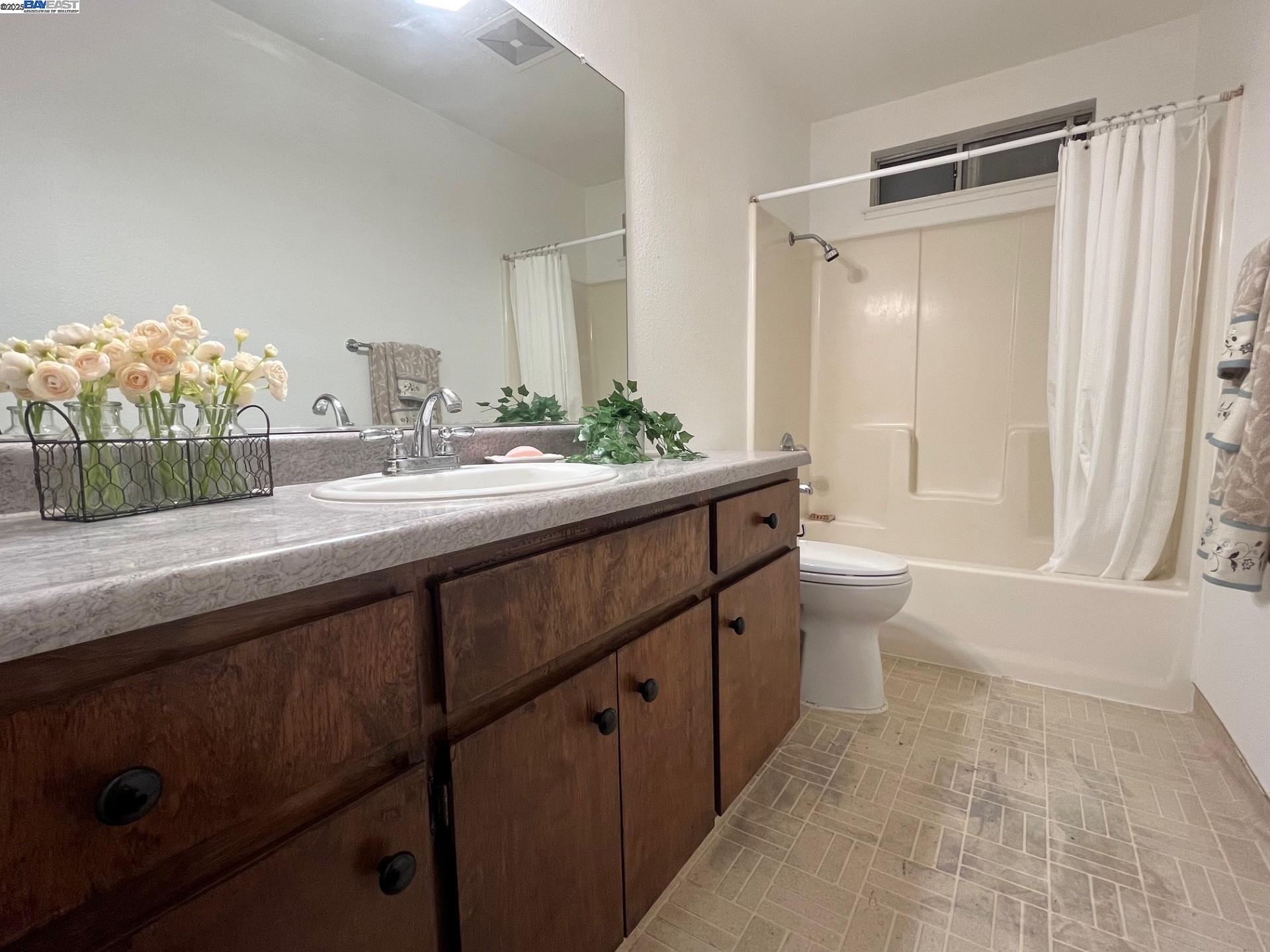 Detail Gallery Image 6 of 39 For 1290 Orange Ave, Patterson,  CA 95363 - 3 Beds | 2 Baths