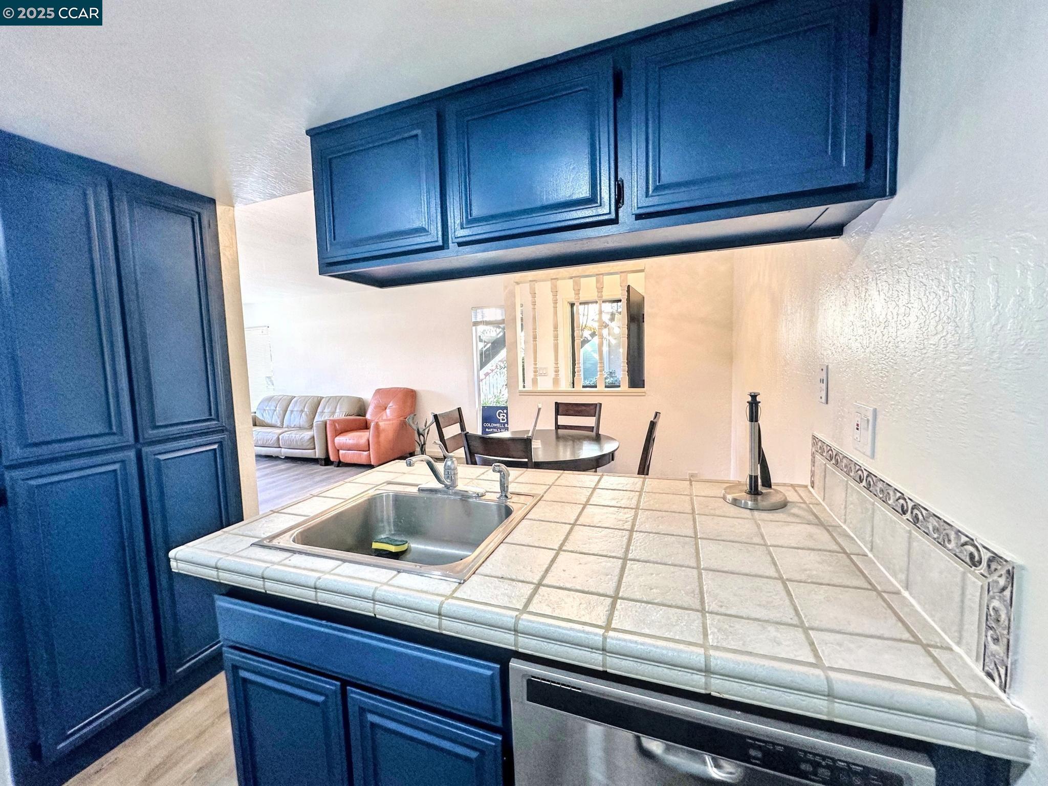 property-img