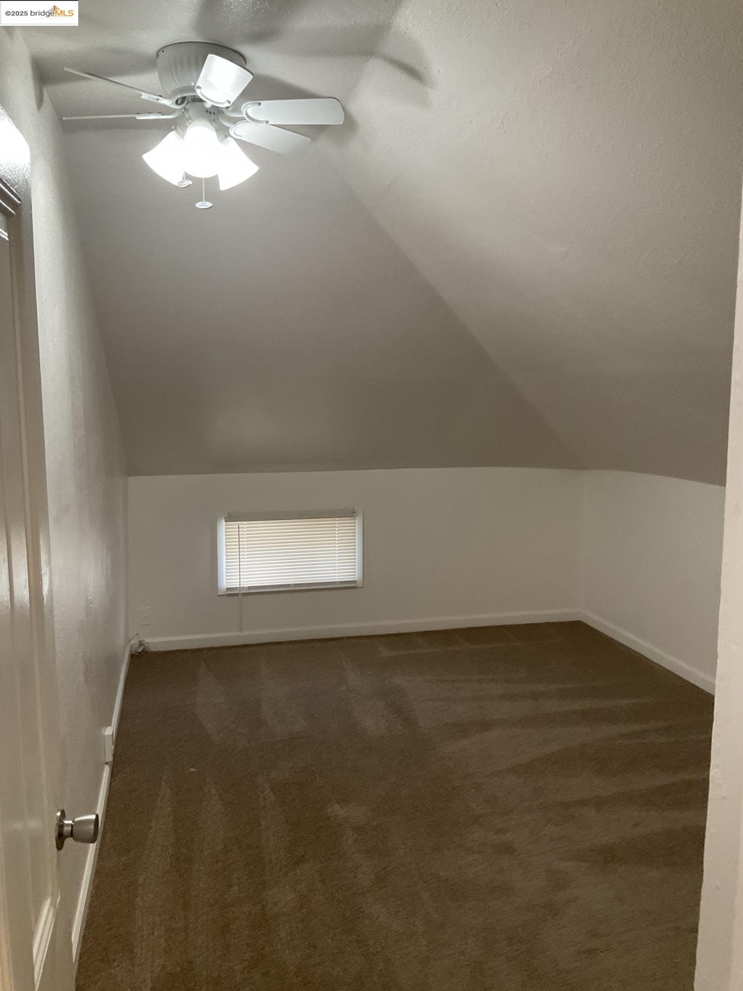 Detail Gallery Image 8 of 10 For 512 E Street #B,  Antioch,  CA 94509 - 3 Beds | 1 Baths