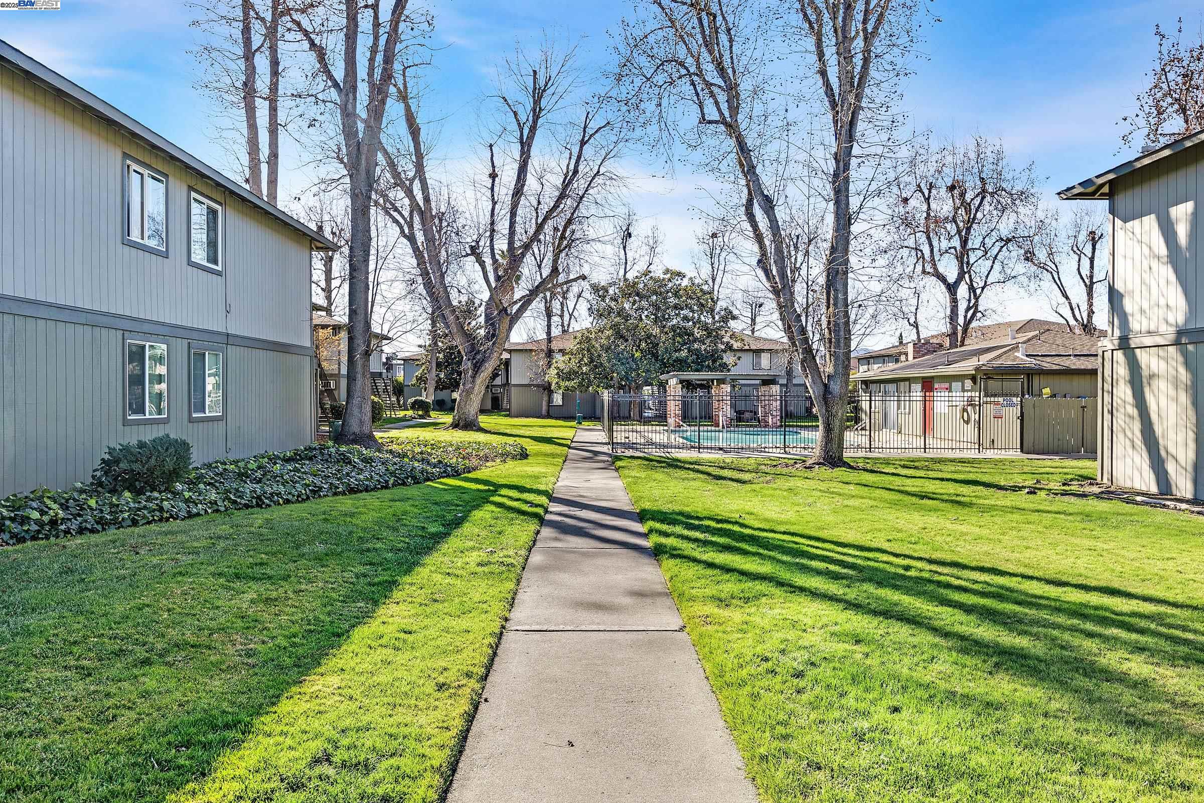 Photo #4: 41083803 Listing 