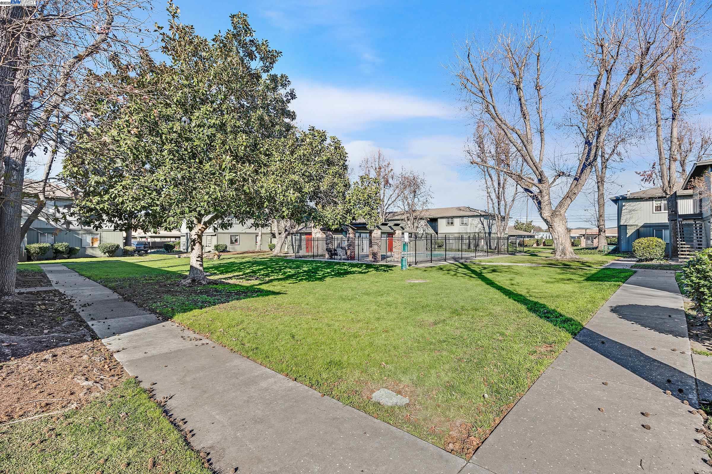Photo #5: 41083803 Listing 