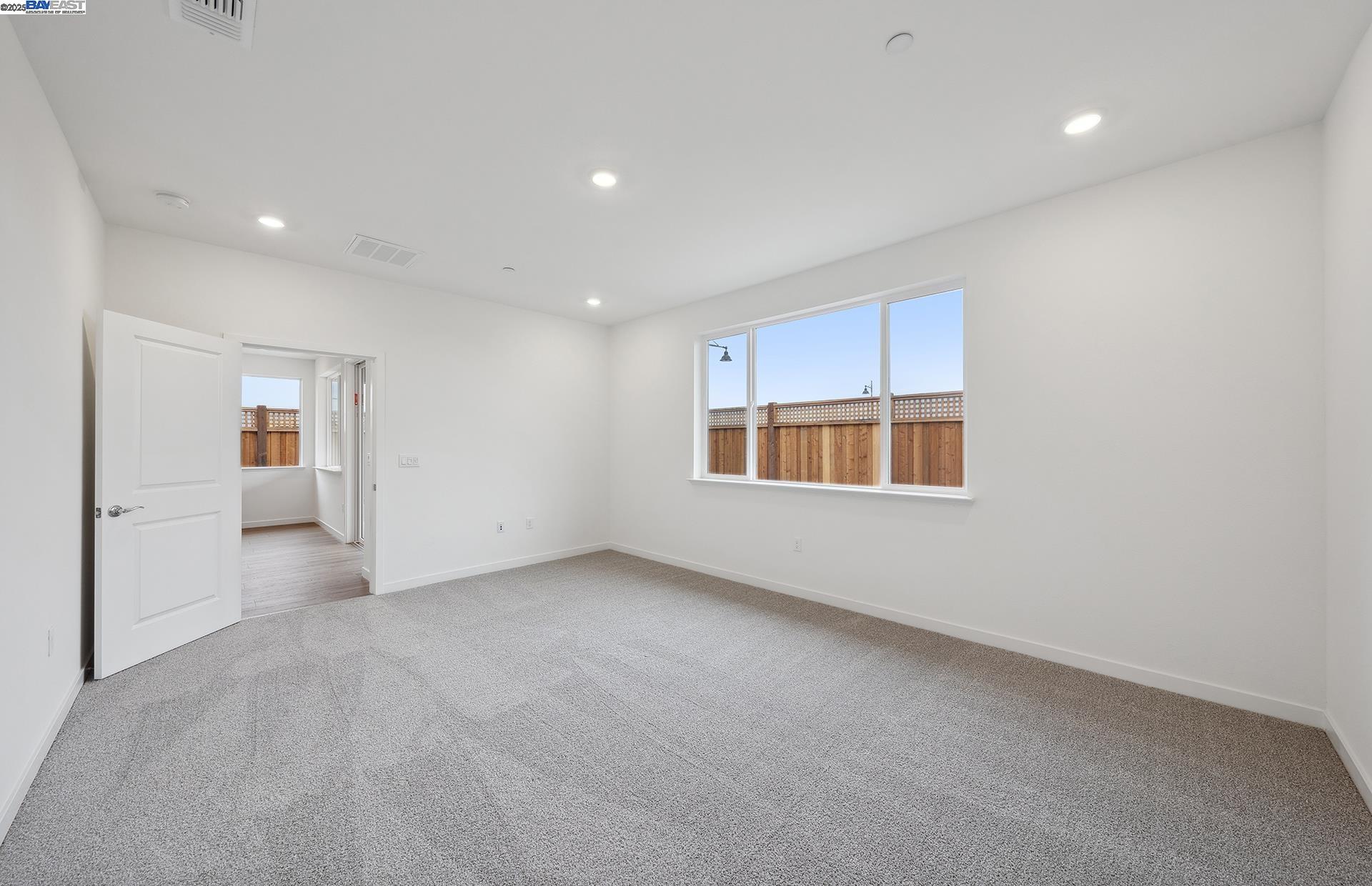Detail Gallery Image 4 of 9 For 17822 Brightwood Avenue, Lathrop,  CA 95330 - 3 Beds | 2 Baths