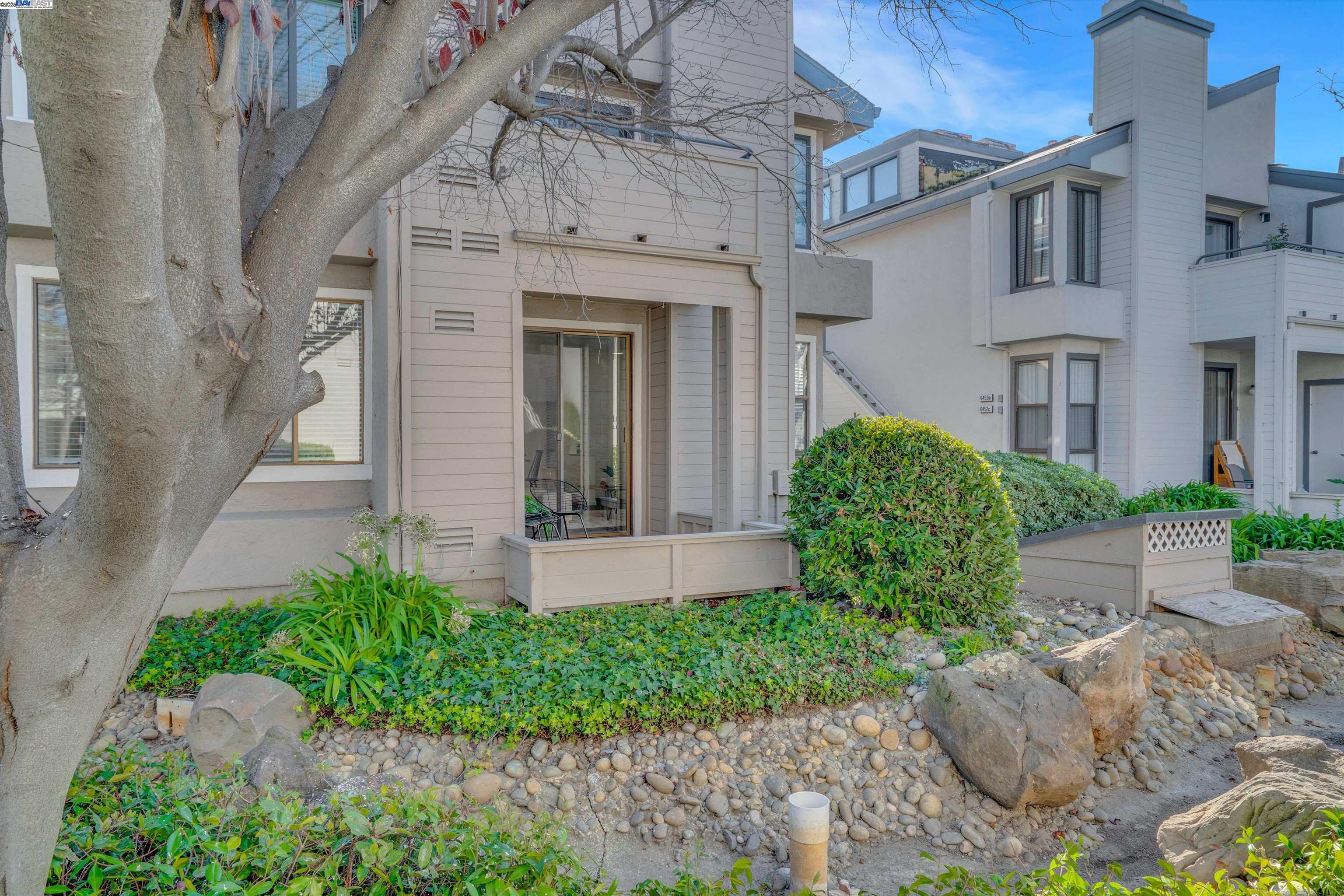 Photo #2: 41083884 Listing 