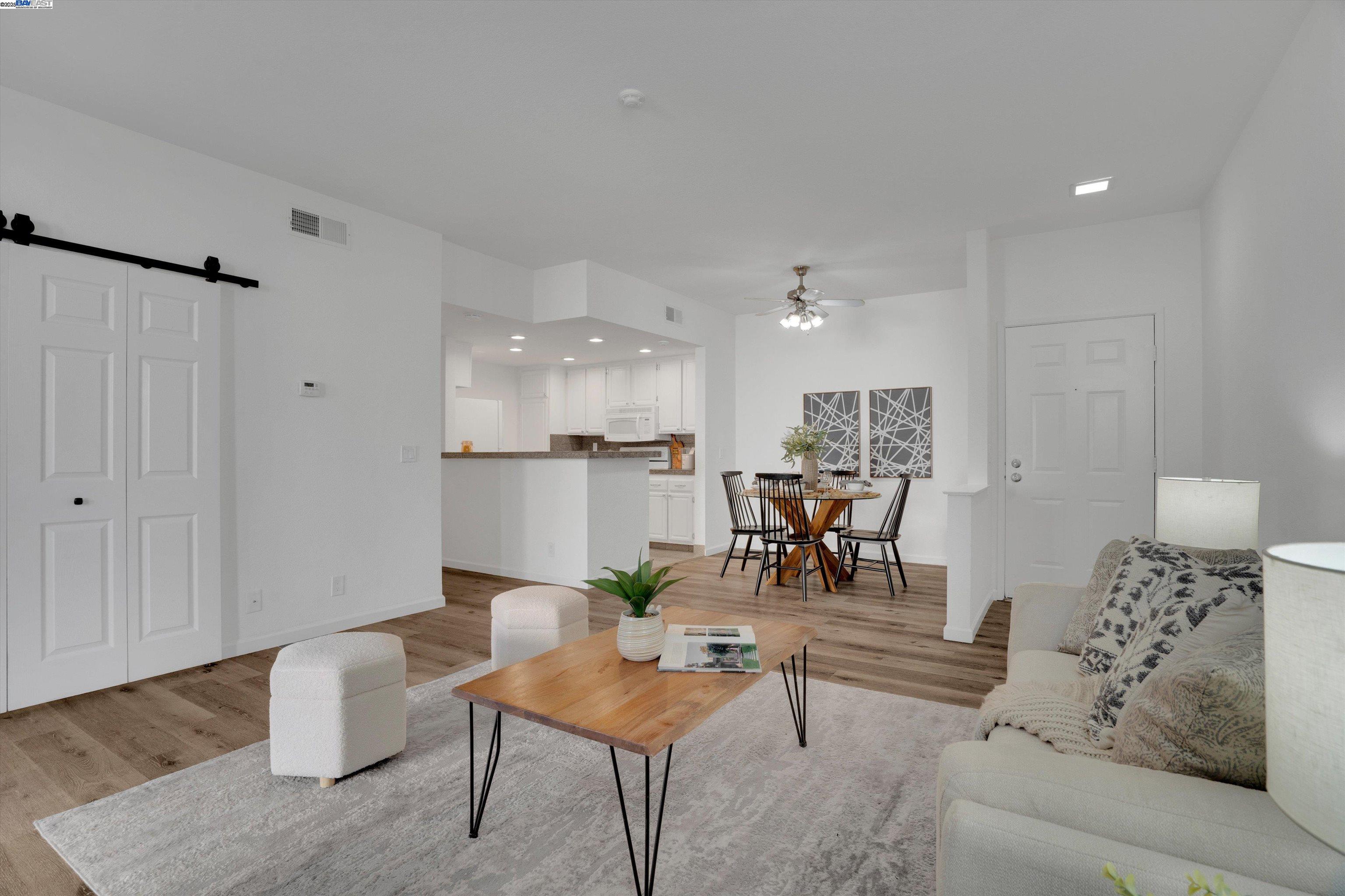 Photo #5: 41083884 Listing 