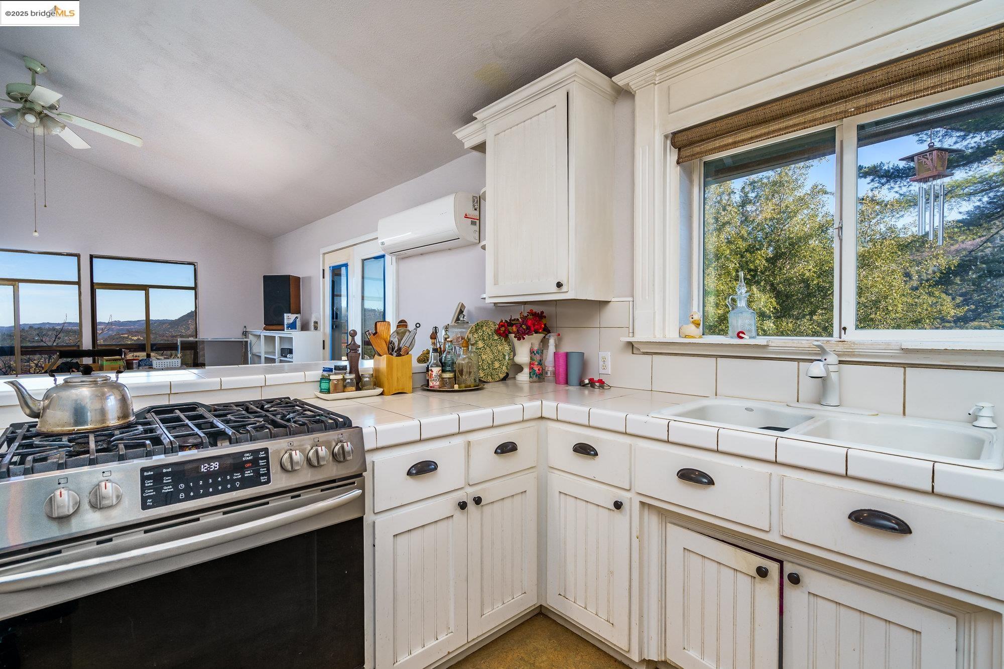 Detail Gallery Image 15 of 31 For 22288 Gunsight Rd., Columbia,  CA 95310 - 2 Beds | 1 Baths