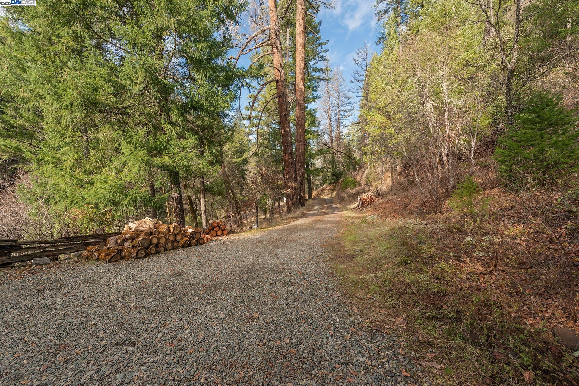 Detail Gallery Image 28 of 49 For 540 Lost Bridge Rd, Lewiston,  CA 96052 - 2 Beds | 2 Baths