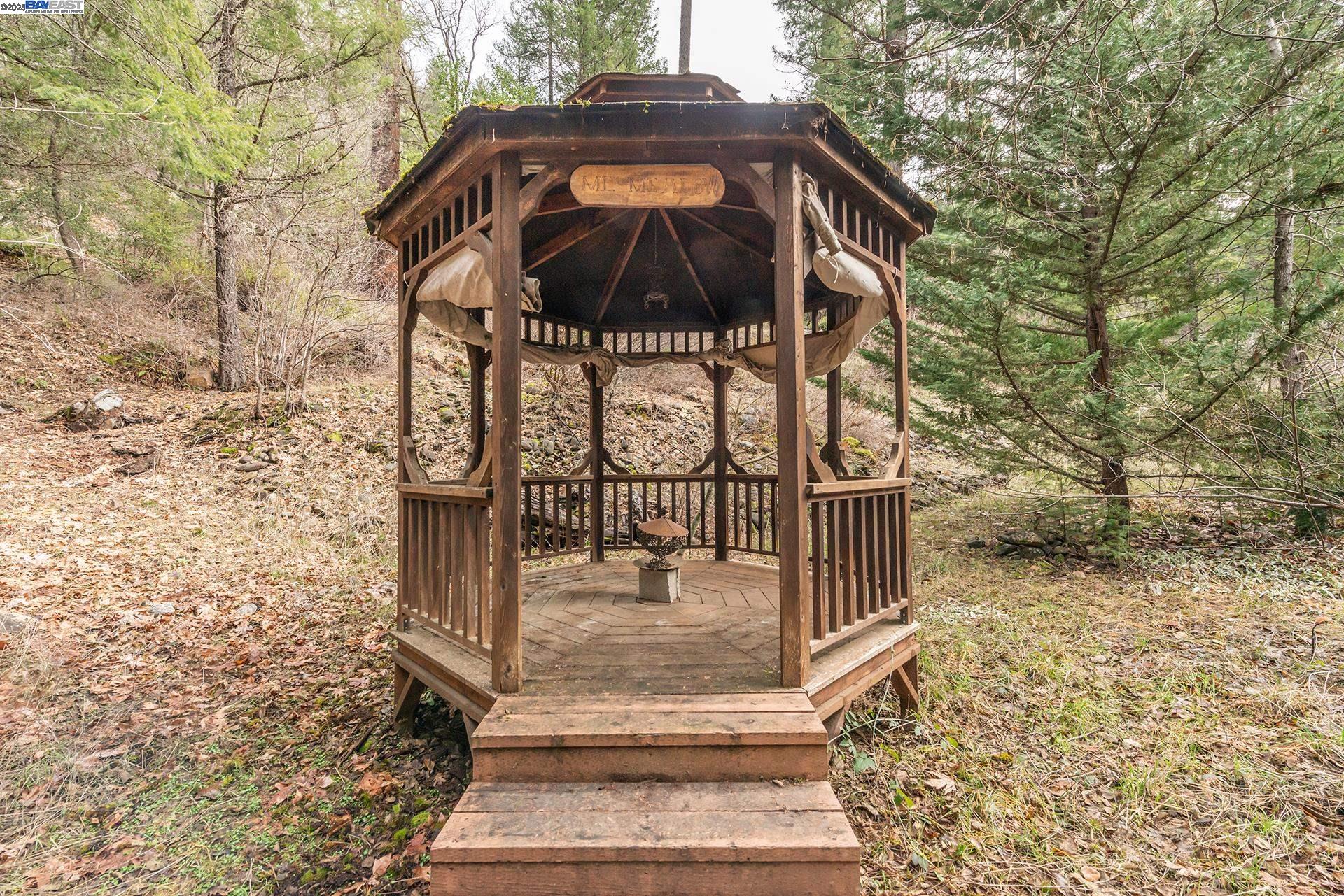 Detail Gallery Image 38 of 49 For 540 Lost Bridge Rd, Lewiston,  CA 96052 - 2 Beds | 2 Baths
