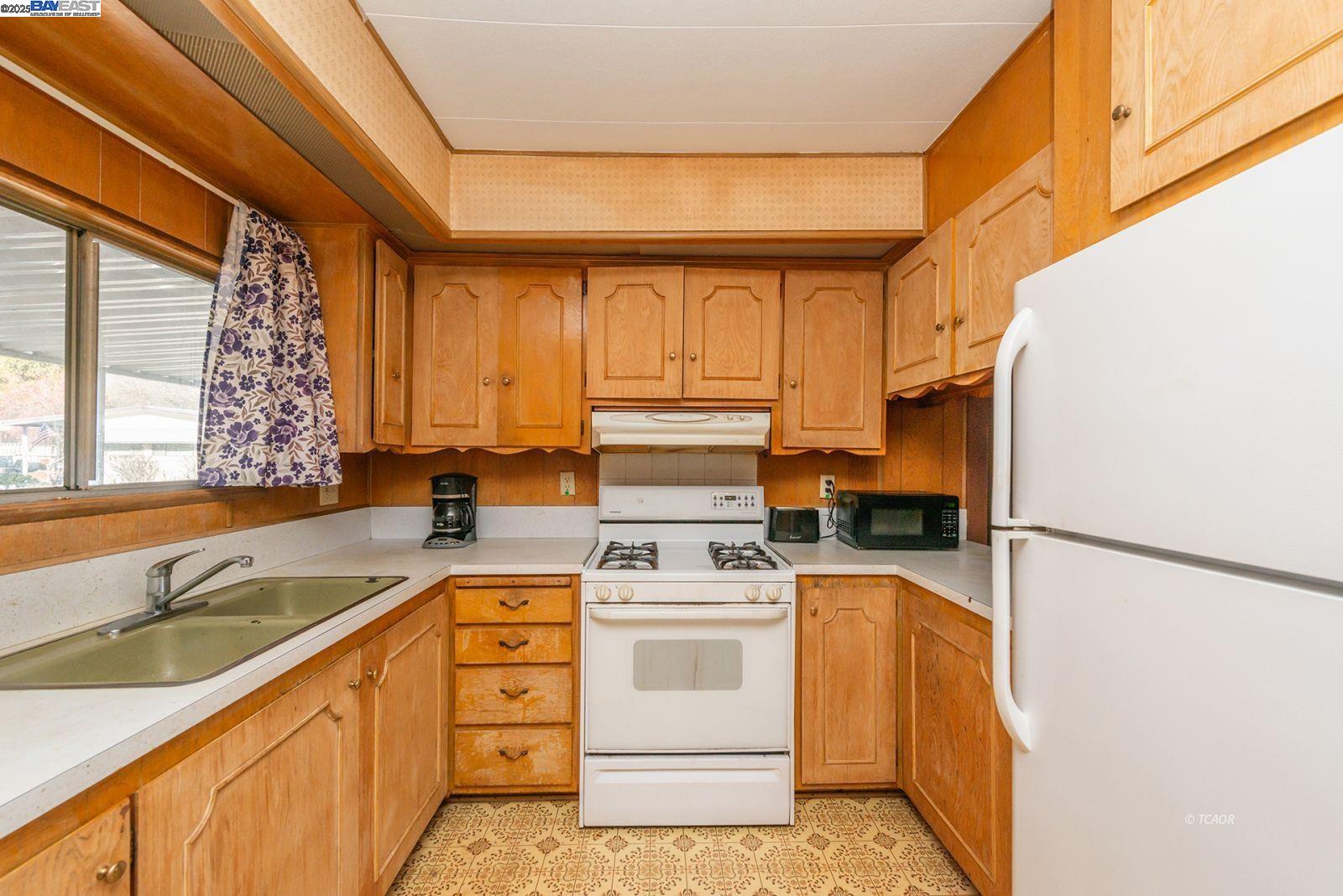 Detail Gallery Image 23 of 50 For 61 Browns Ranch Rd #3,  –,  CA 96093 - 3 Beds | 2 Baths