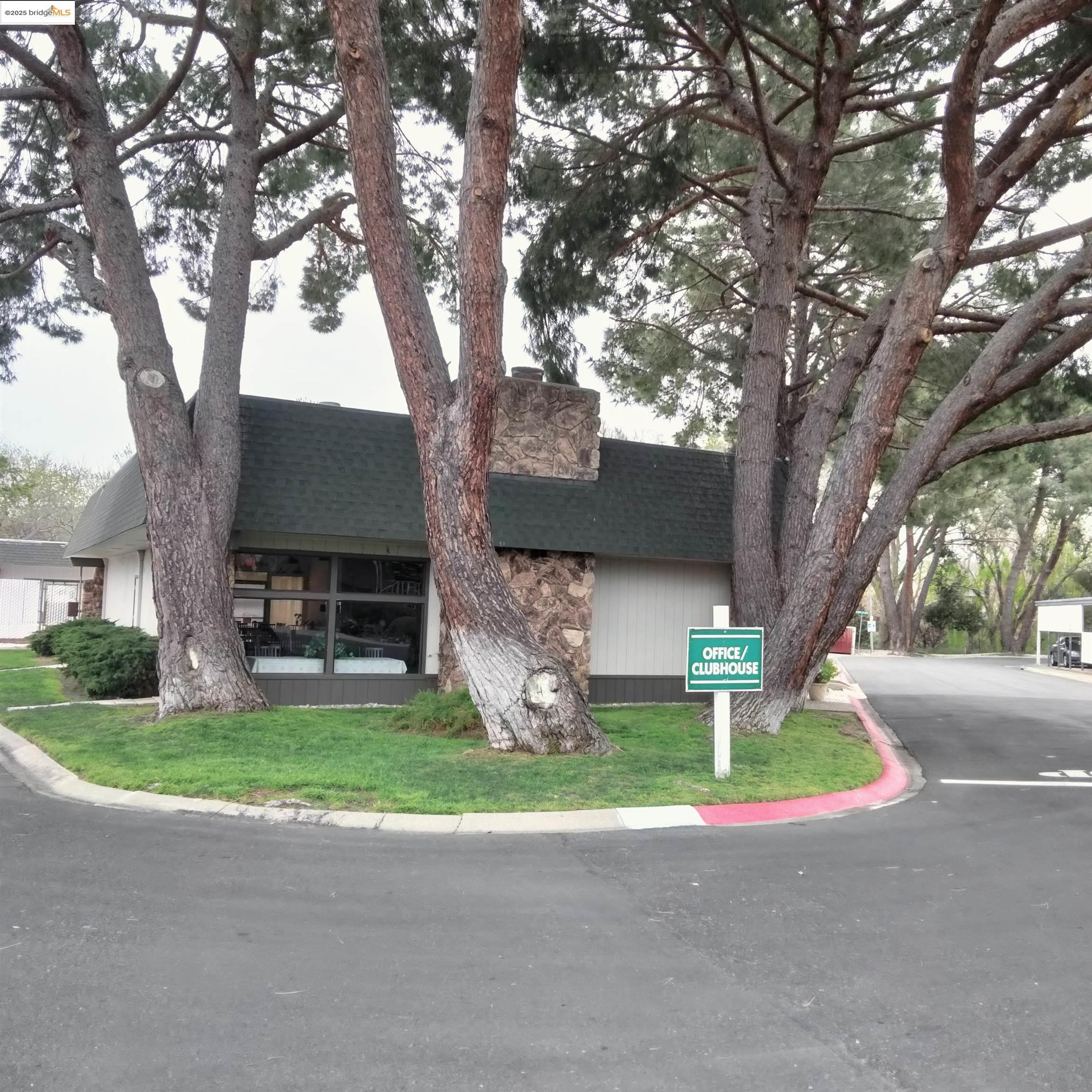Detail Gallery Image 6 of 19 For 34 Mark Lane, Antioch,  CA 94509-4415 - 2 Beds | 2 Baths