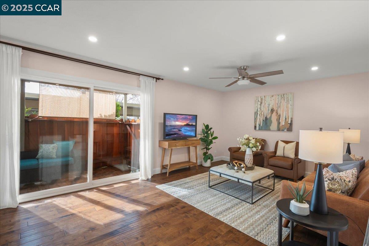 Photo #2: 41083926 Listing 