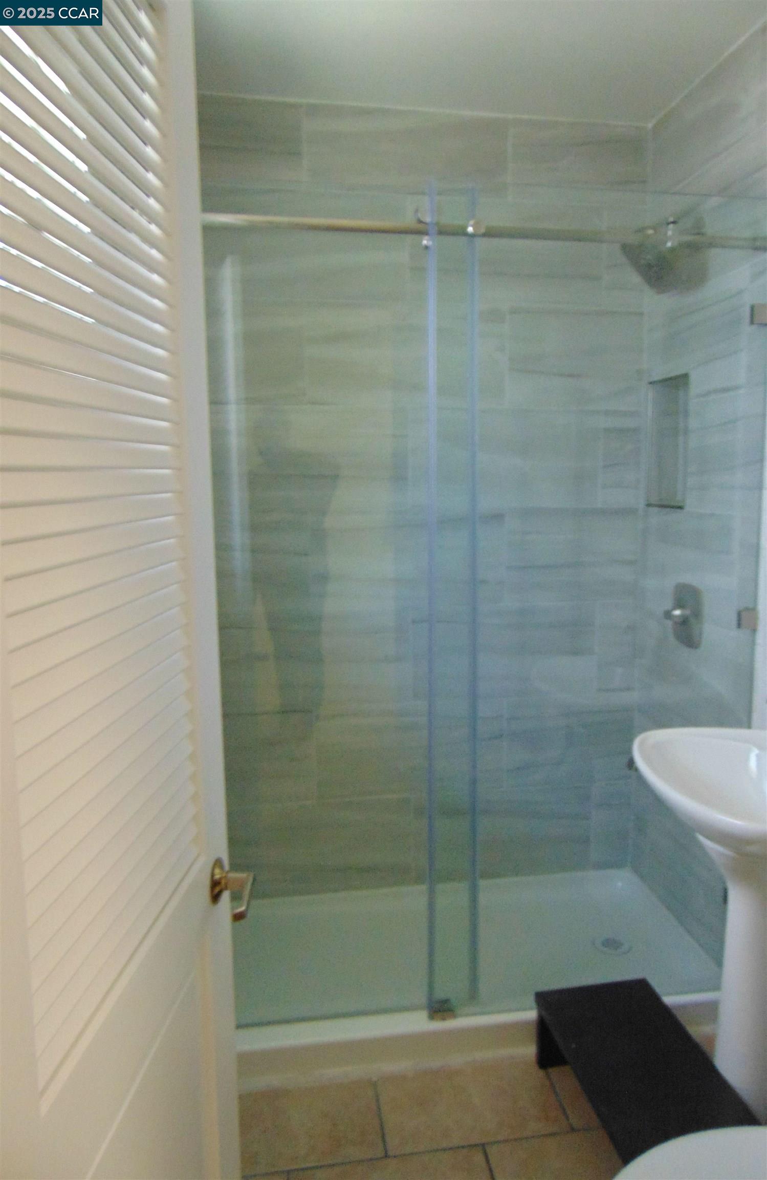 Detail Gallery Image 8 of 11 For 2749 Webb Street, Vallejo,  CA 94591 - 3 Beds | 2 Baths